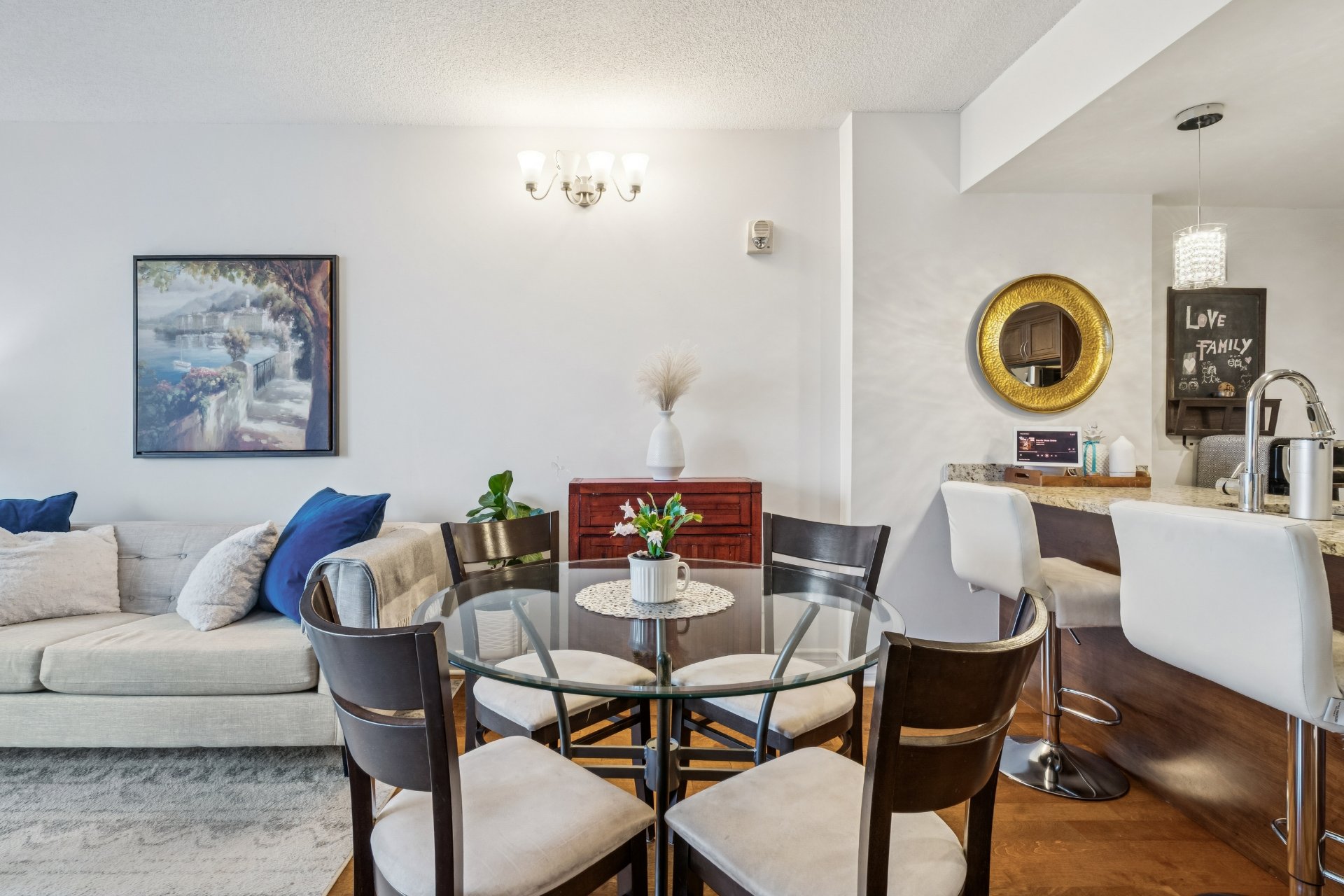 Photo - Salle à manger