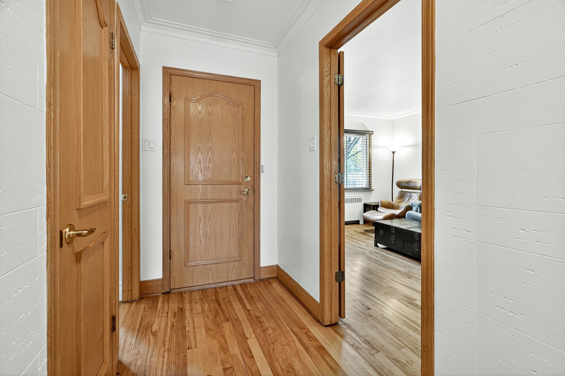 Photo - PASAGEWAY