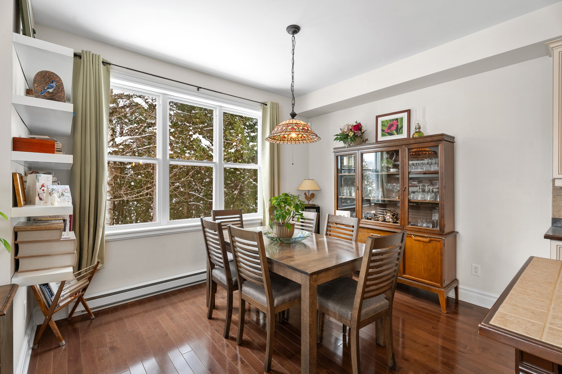 Photo - Salle à manger