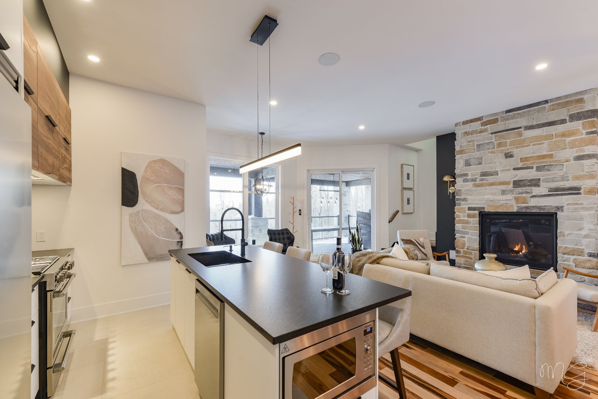 Photo - Overall View