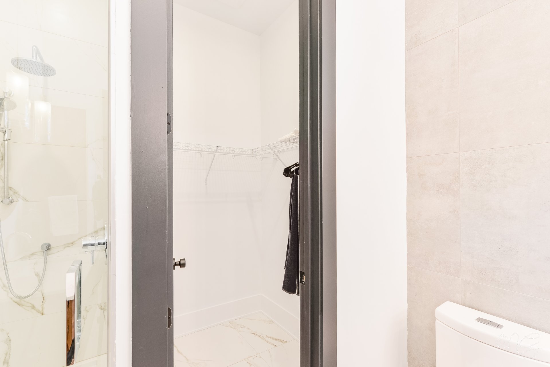 Photo - Walk-in closet