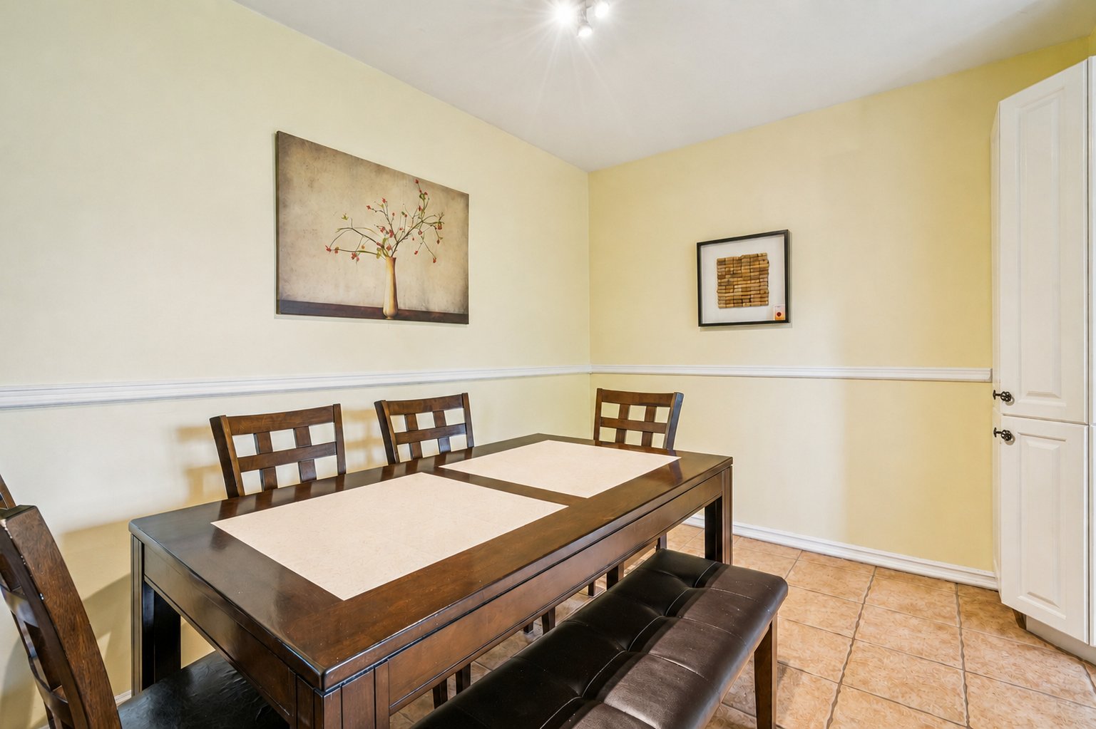 Photo - Salle à manger