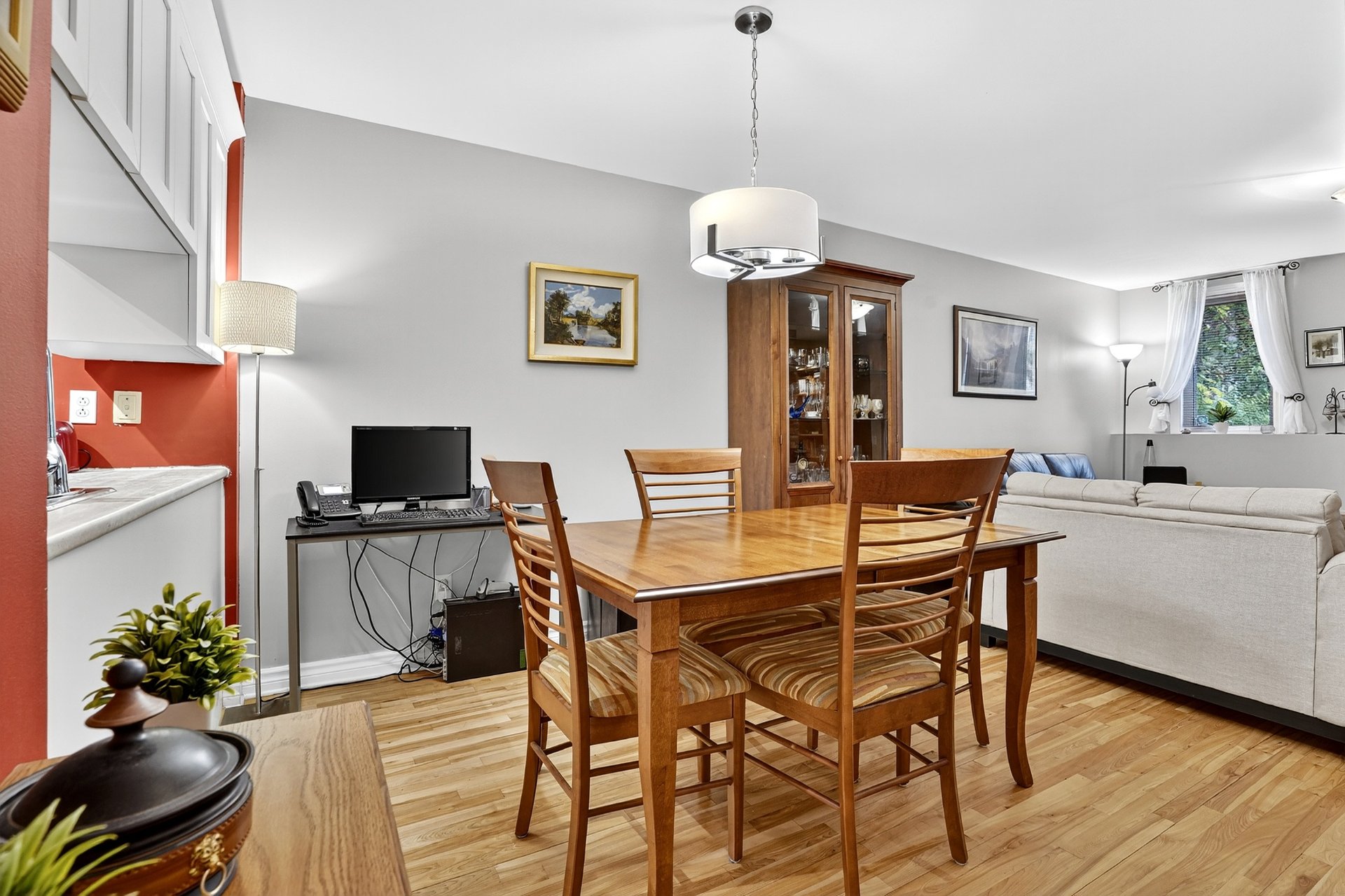 Photo - Salle à manger