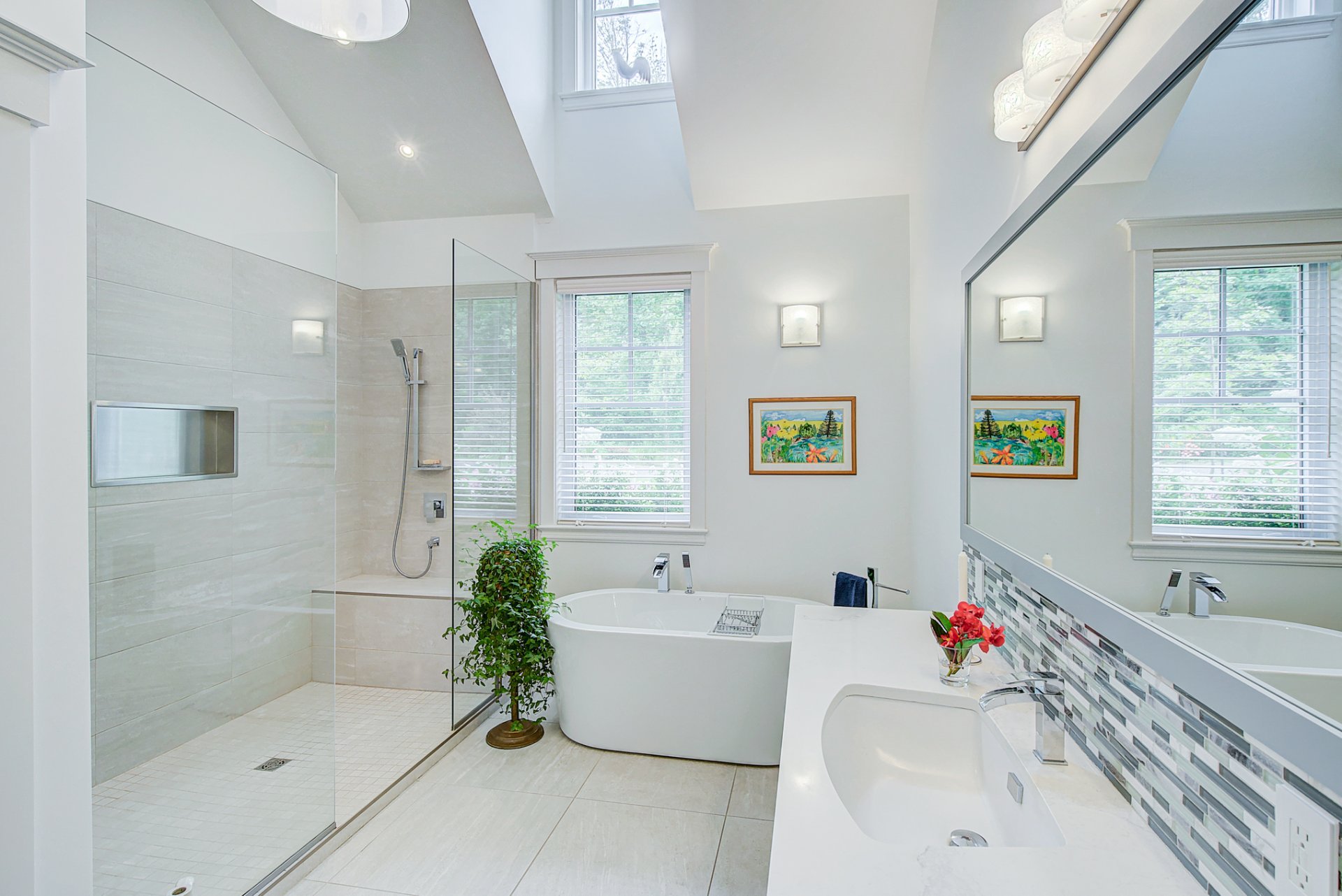 Salle de bains attenante à la CCP