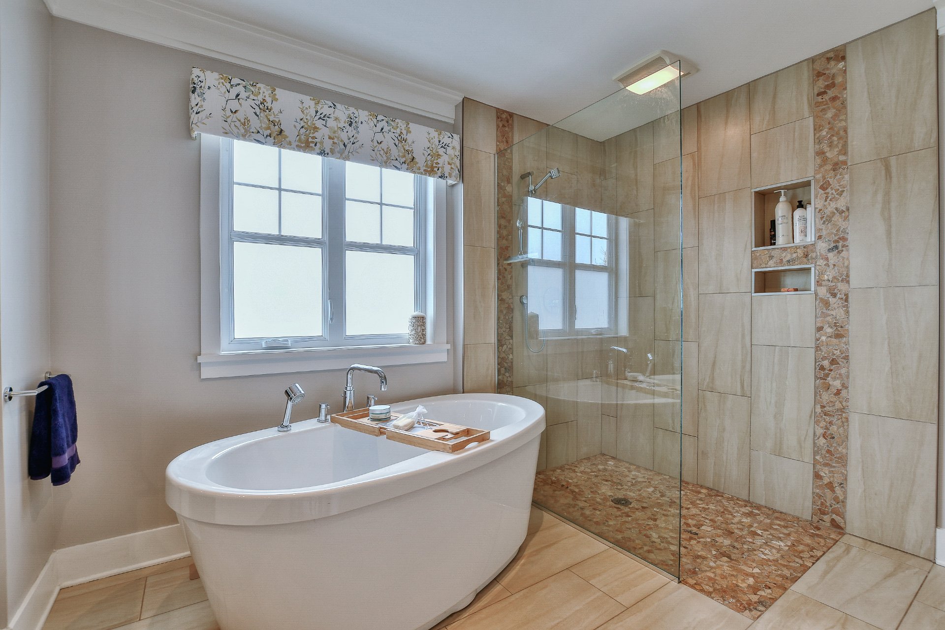 Salle de bains attenante à la CCP