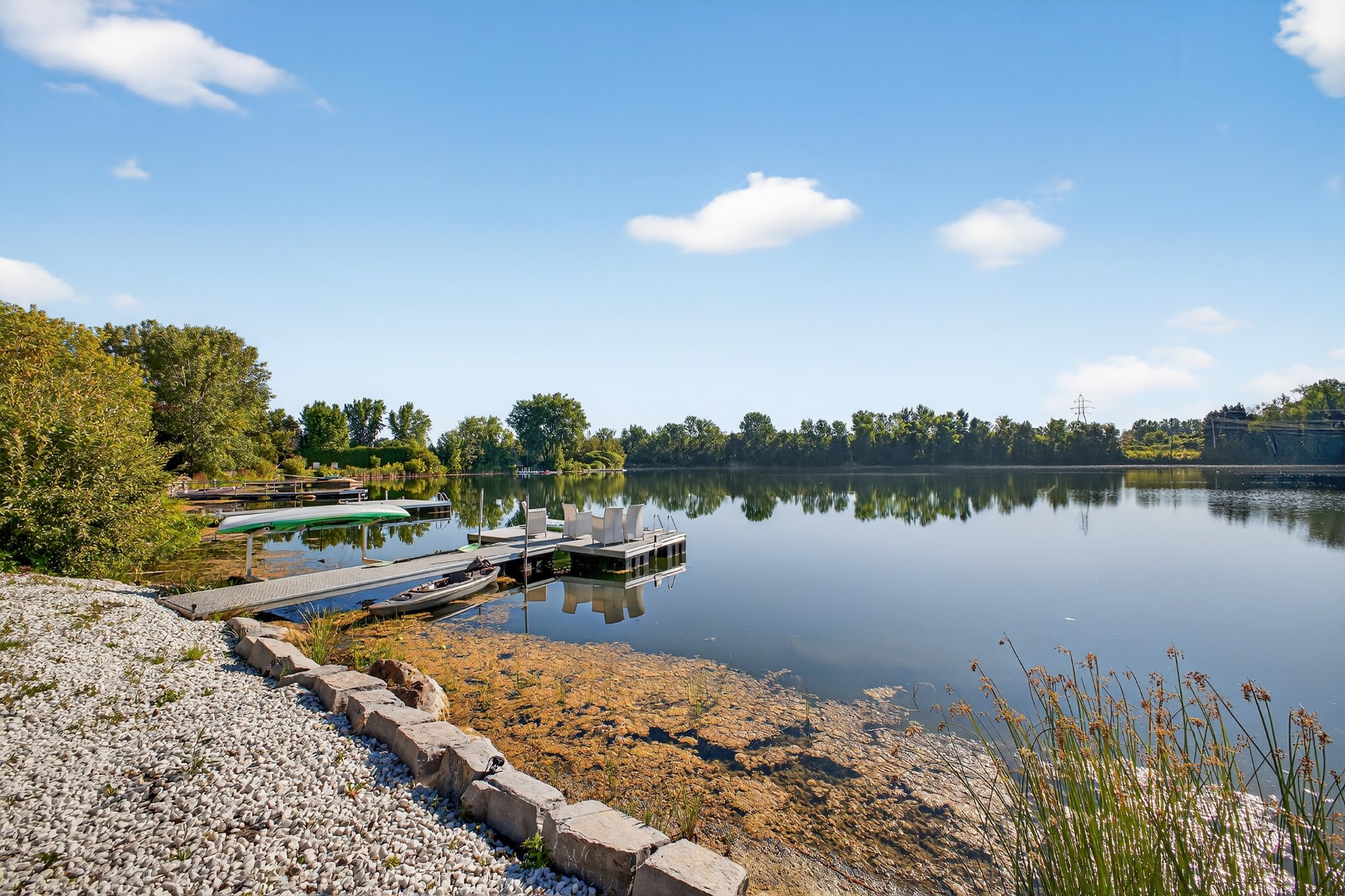 Accès au plan d'eau