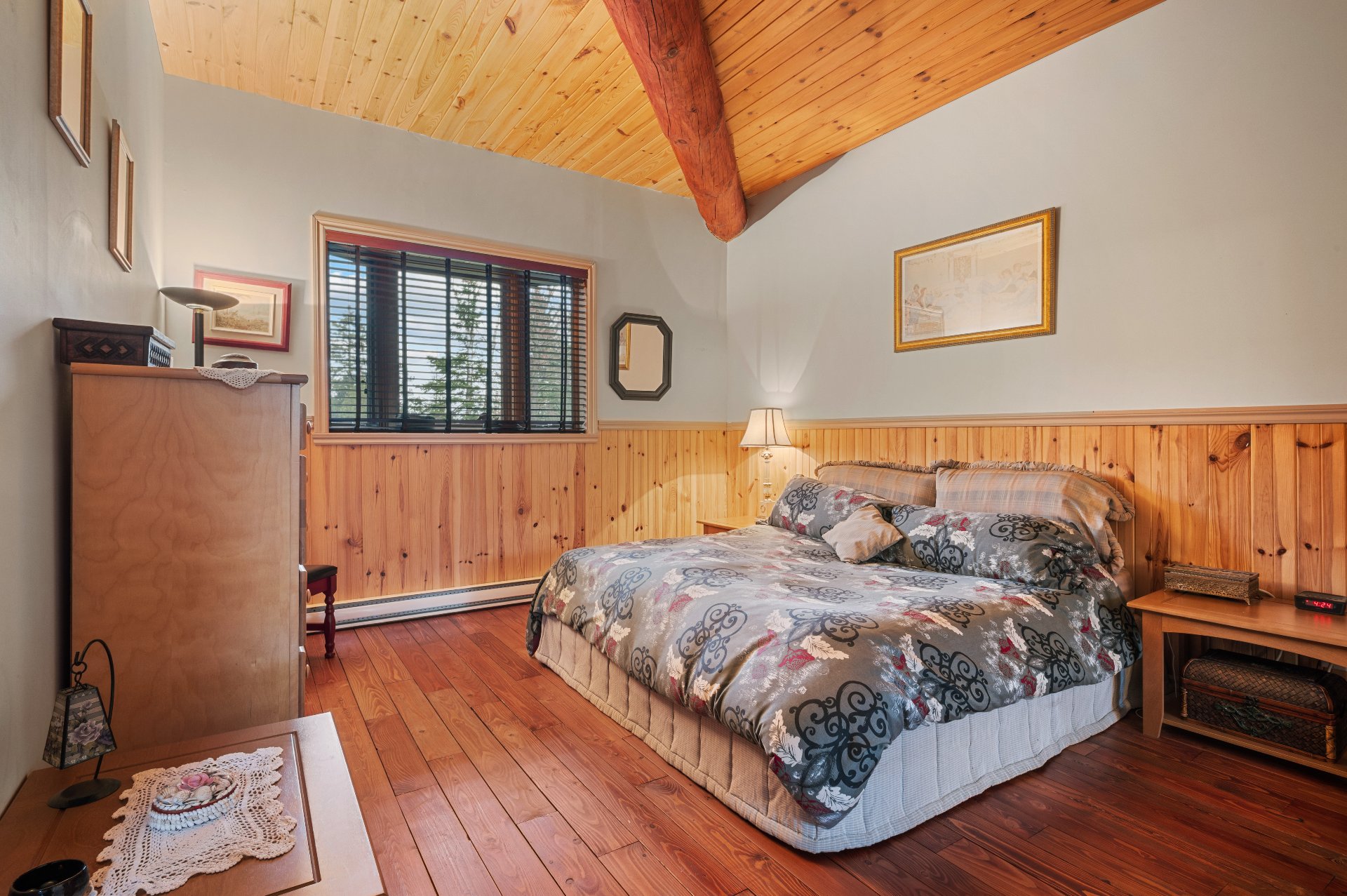 Photo - Primary bedroom