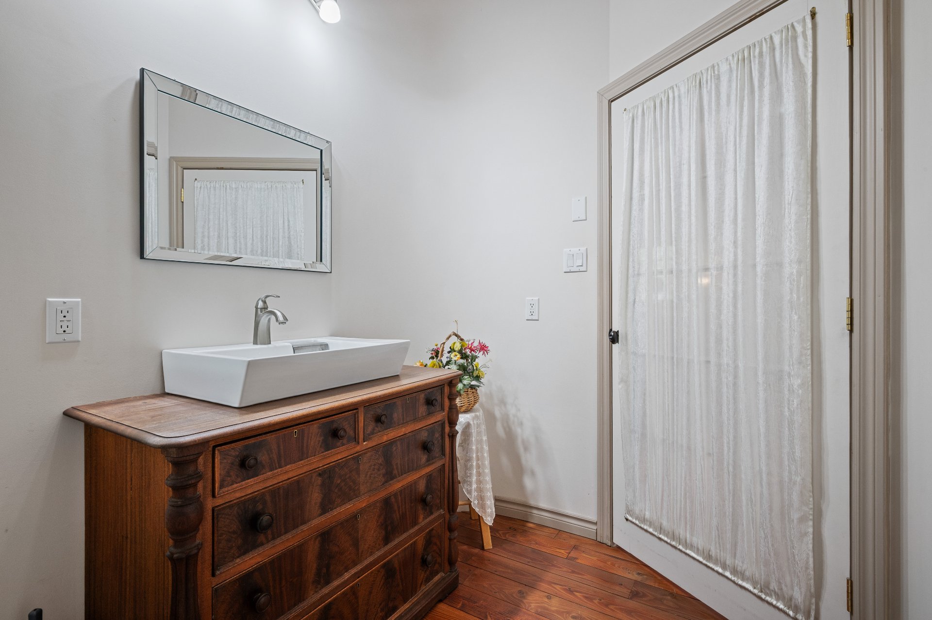 Photo - Bathroom