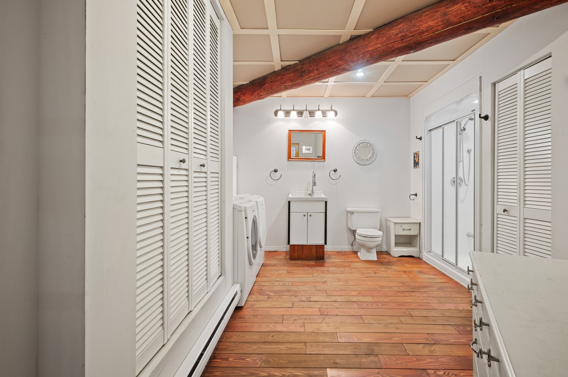 Photo - Bathroom