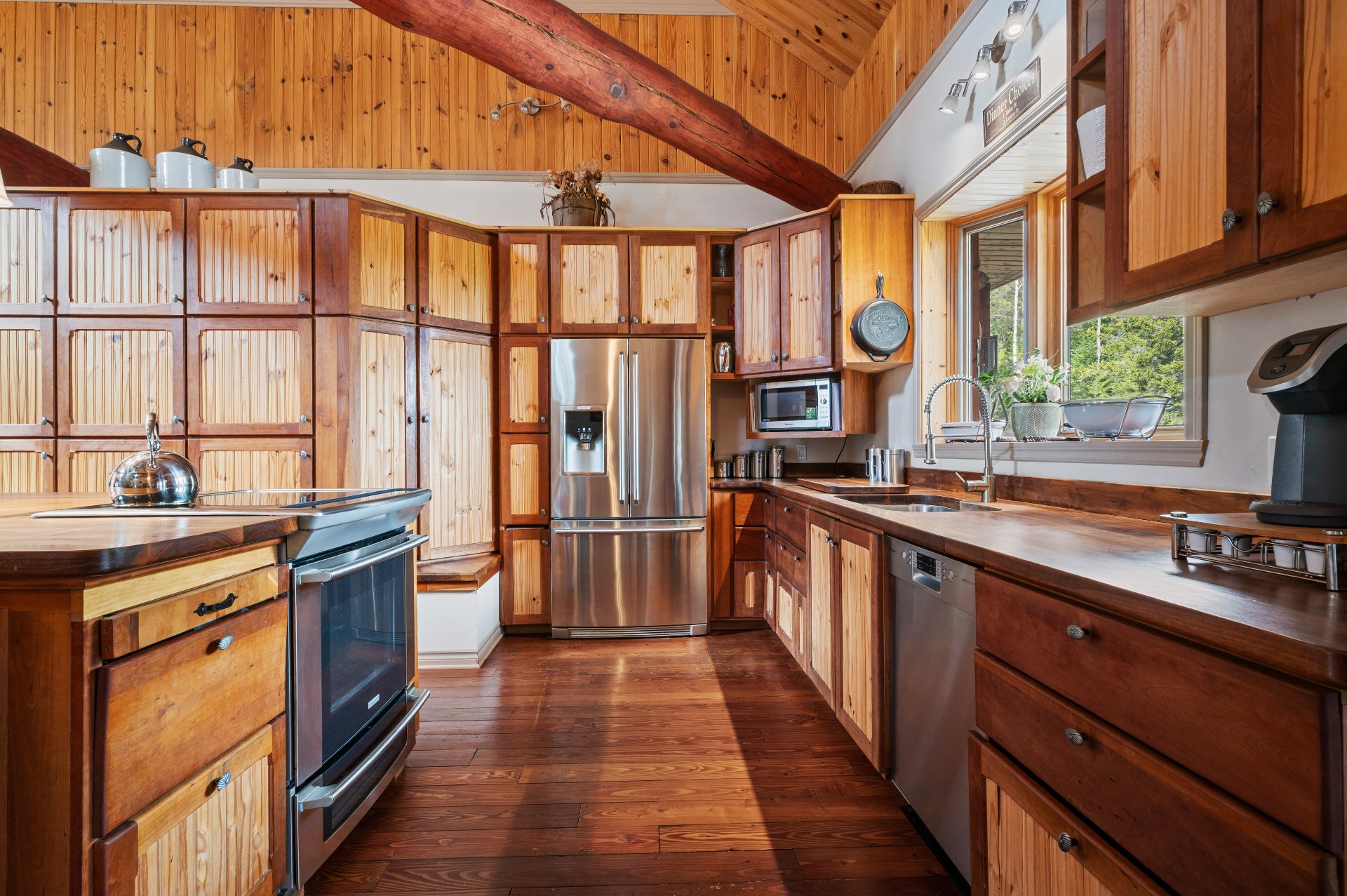 Photo - Kitchen