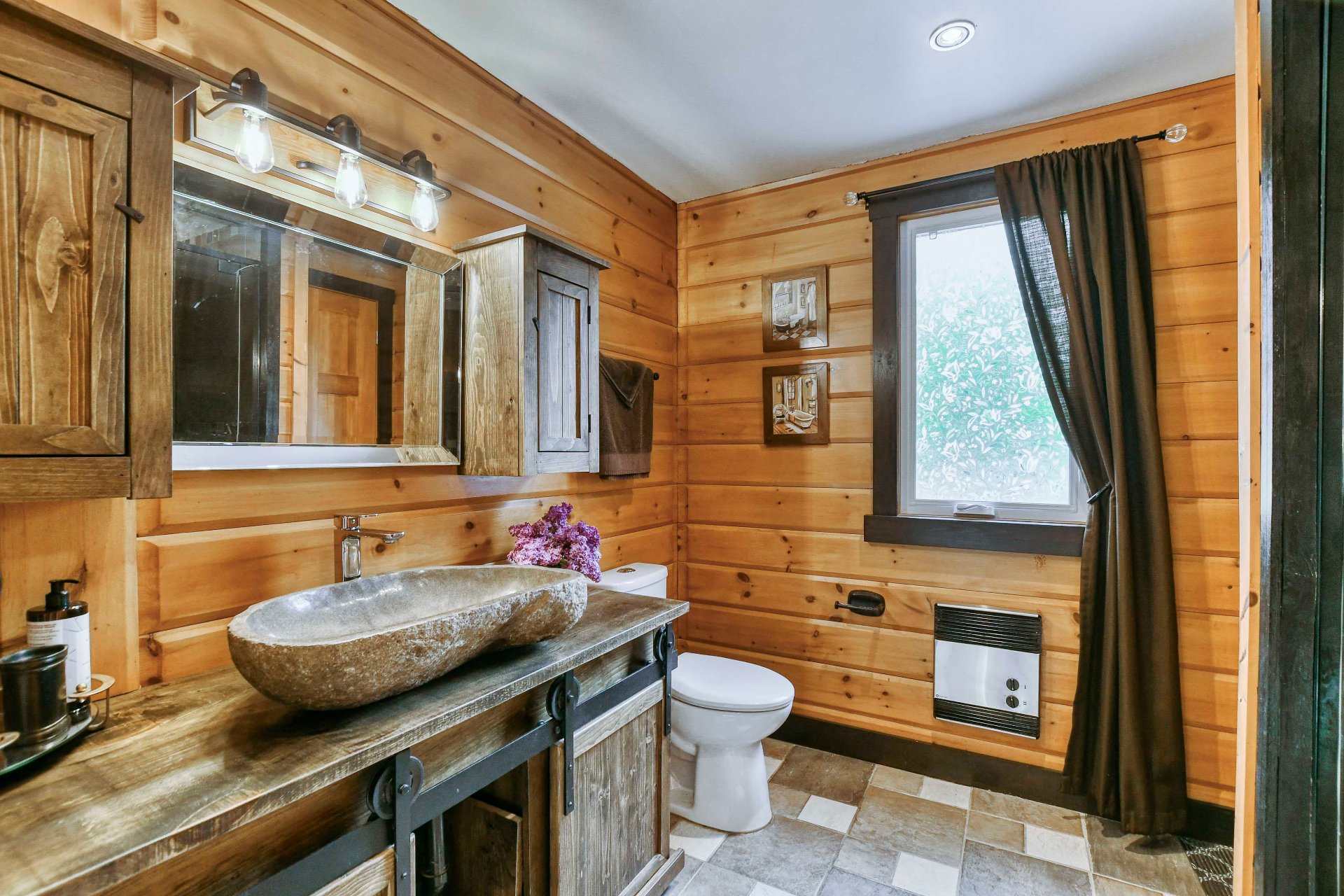 Photo - Bathroom