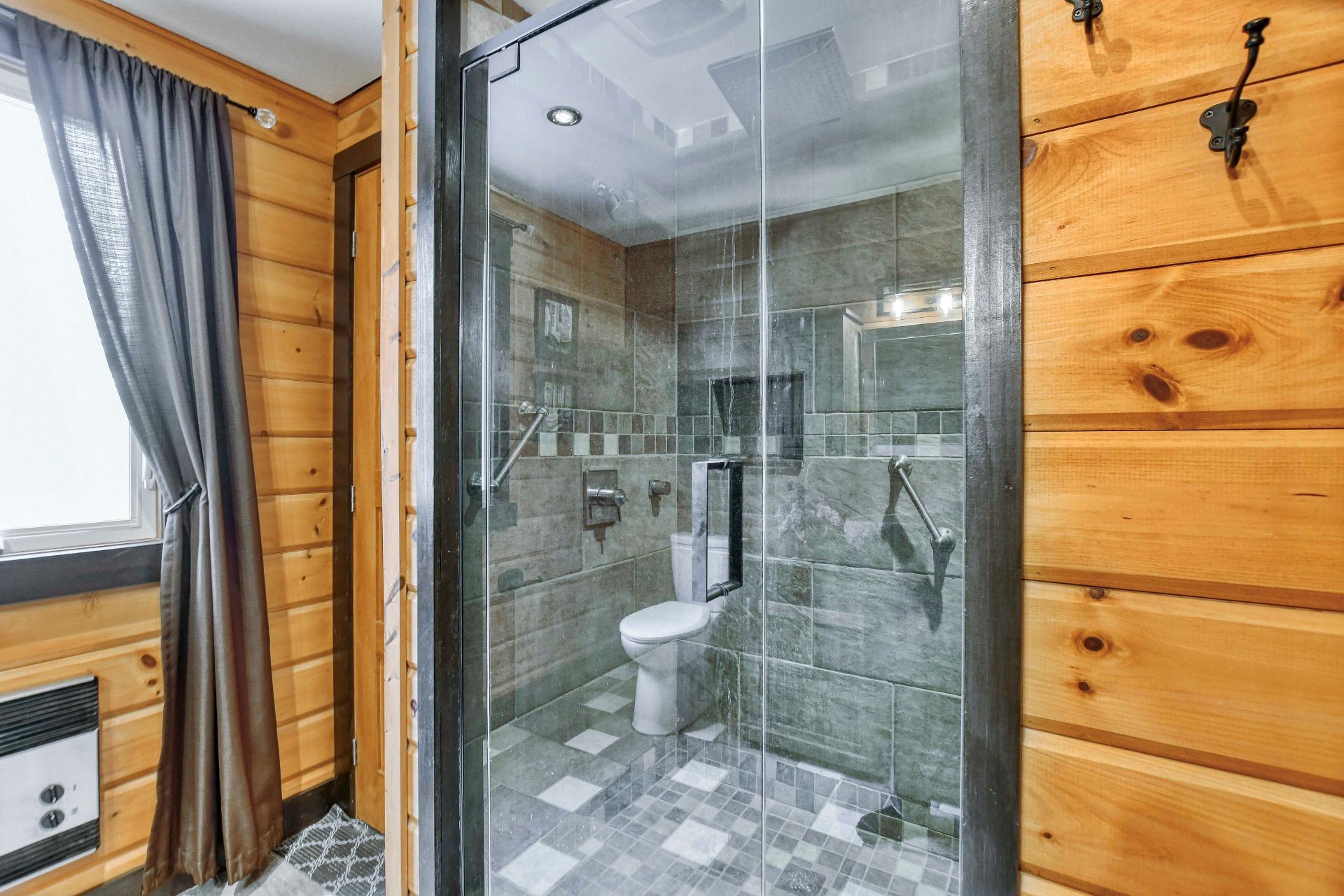 Photo - Bathroom