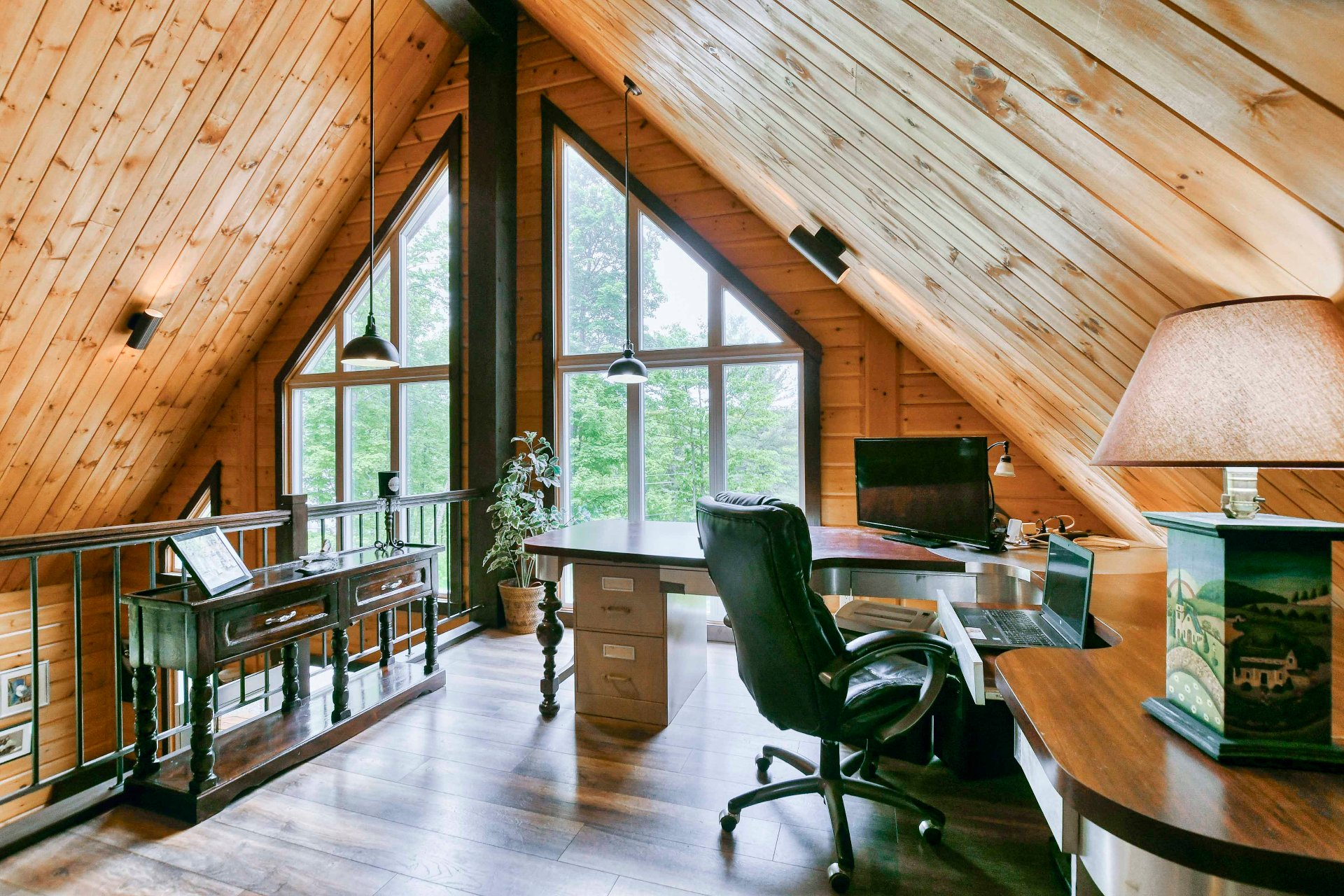 Photo - Family room