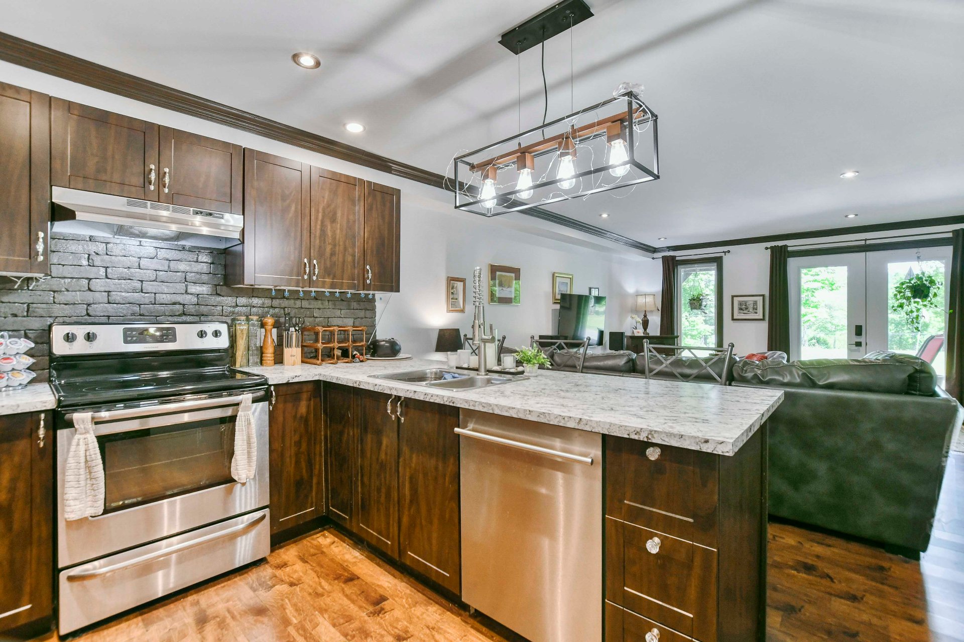 Photo - Kitchen