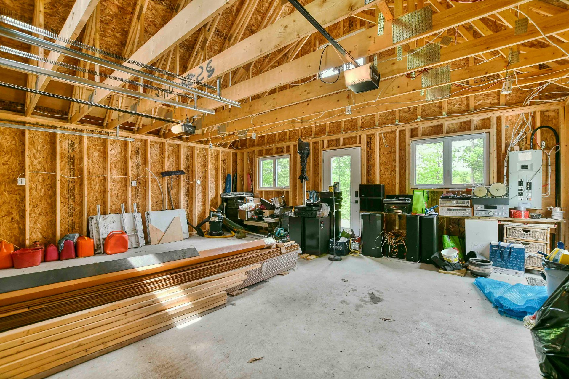 Photo - Garage