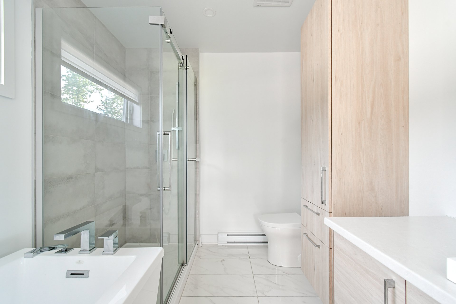 Ensuite bathroom