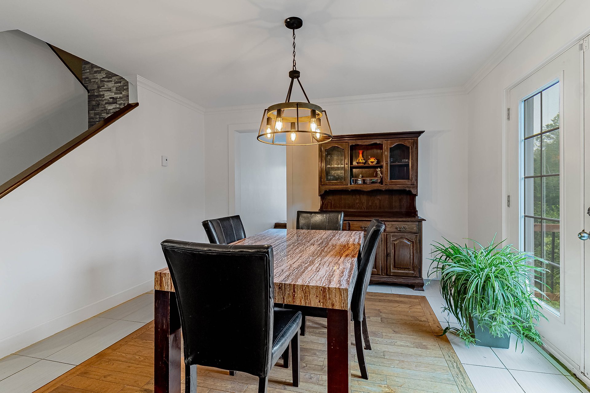 Photo - Salle à manger