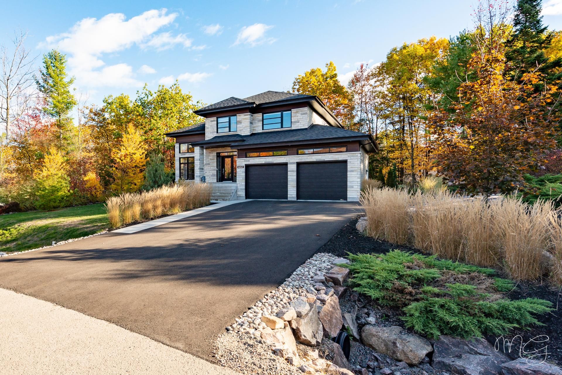 Photo - Stationnement