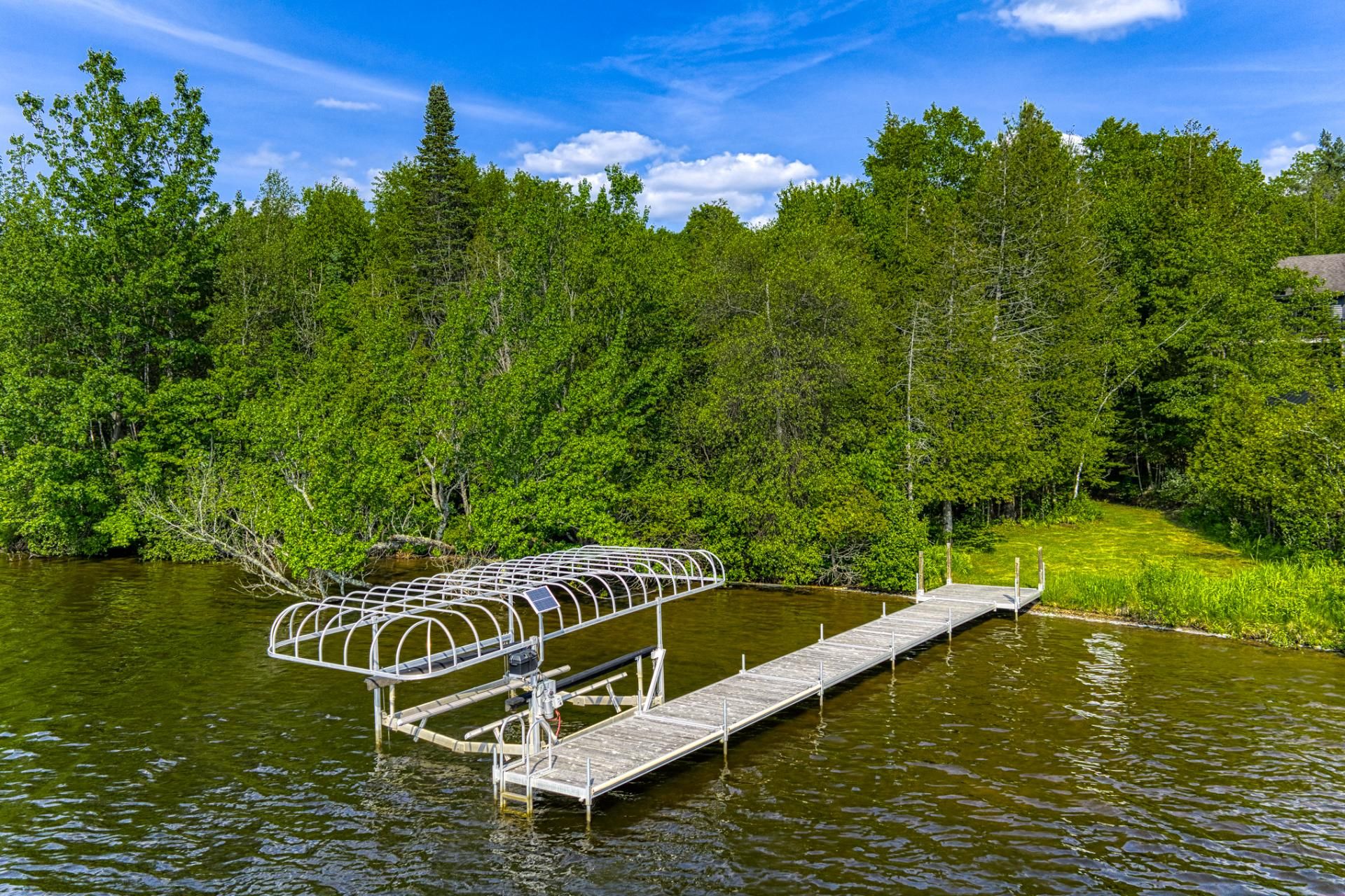 Accès au plan d'eau