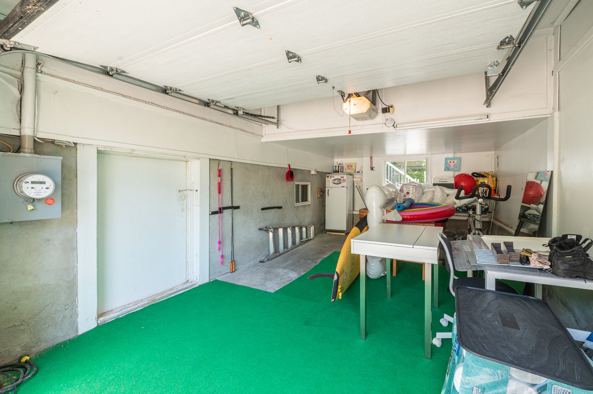 Photo - Garage
