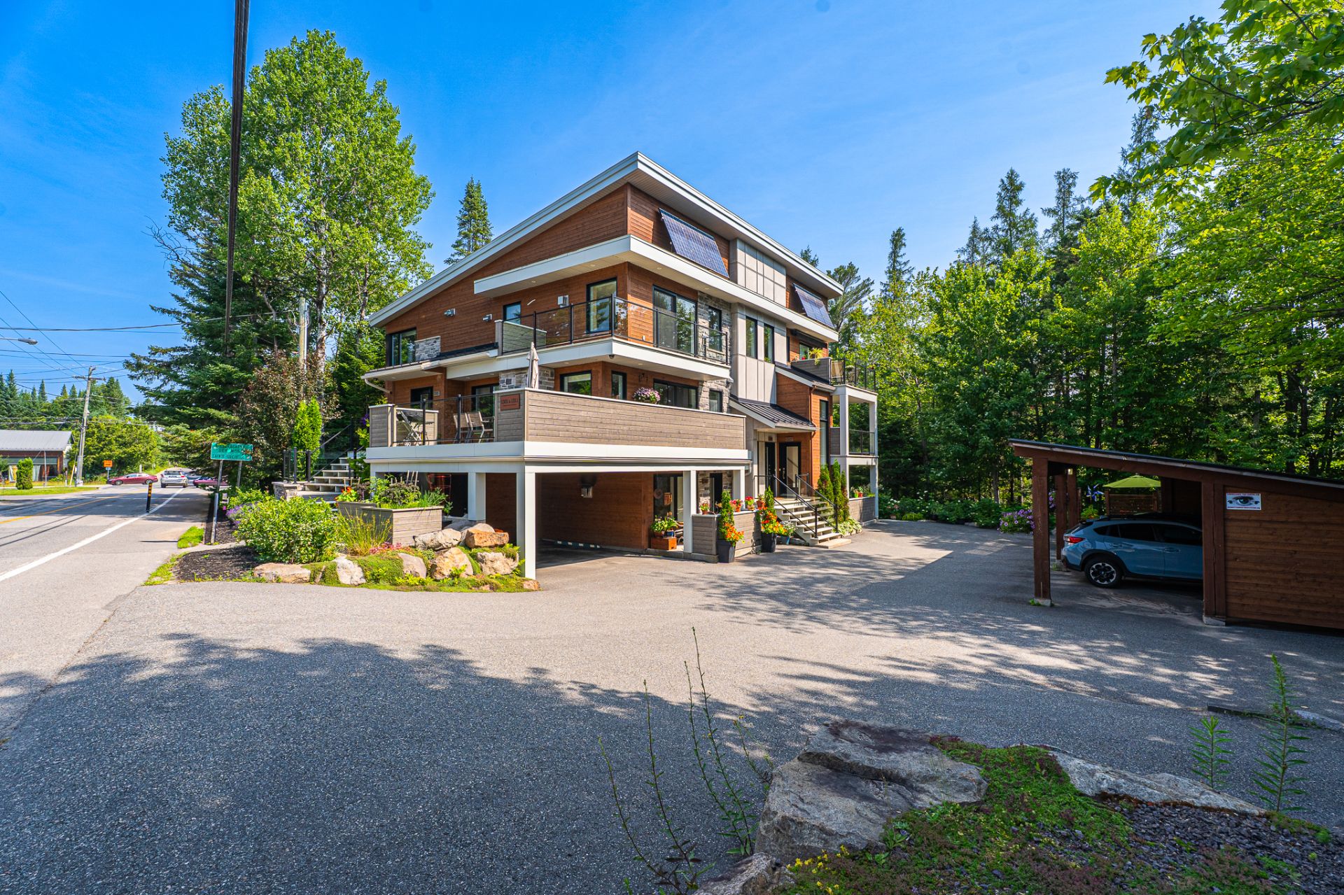 Photo - Overall View