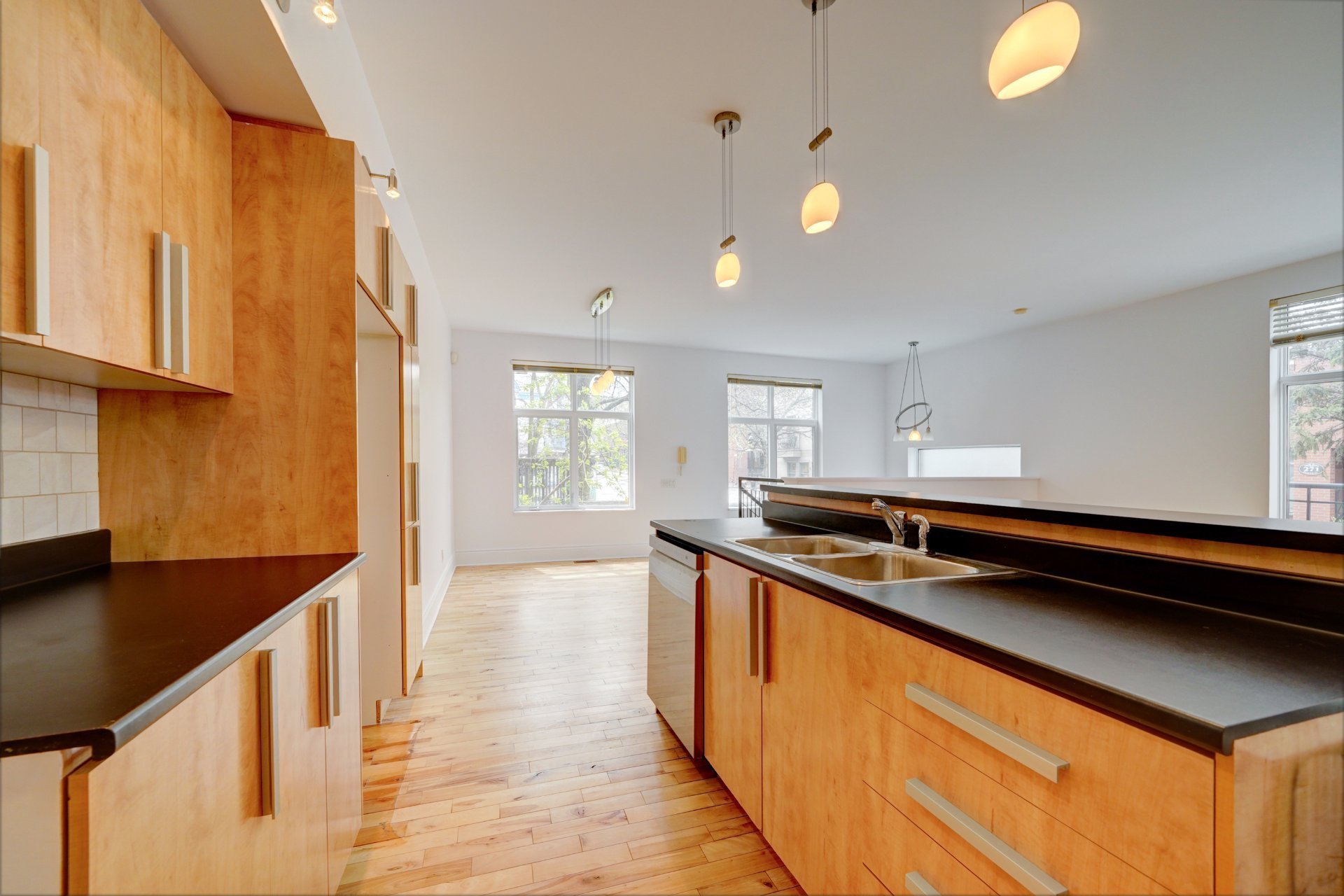 Photo - Kitchen