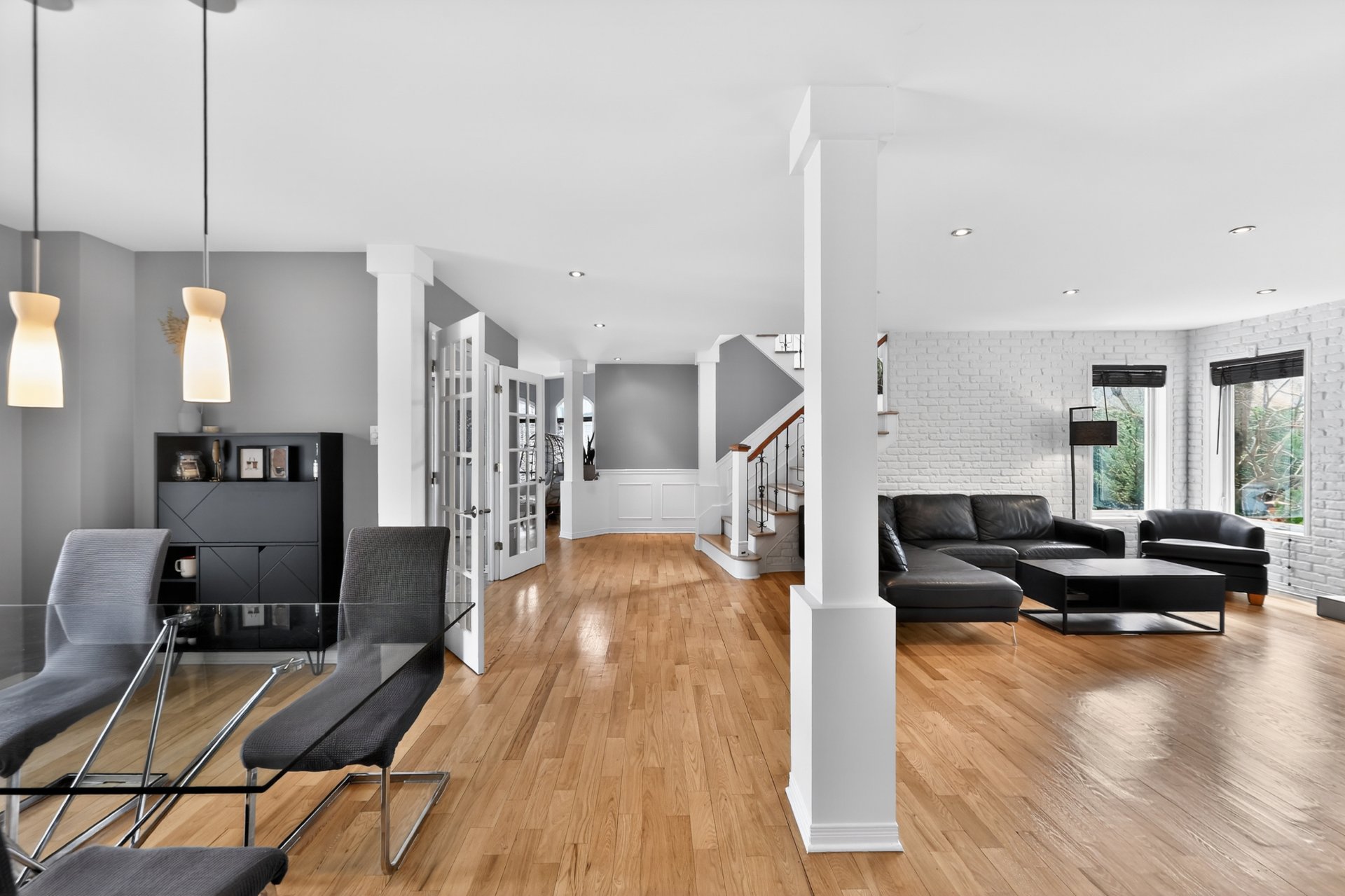 Photo - Overall View