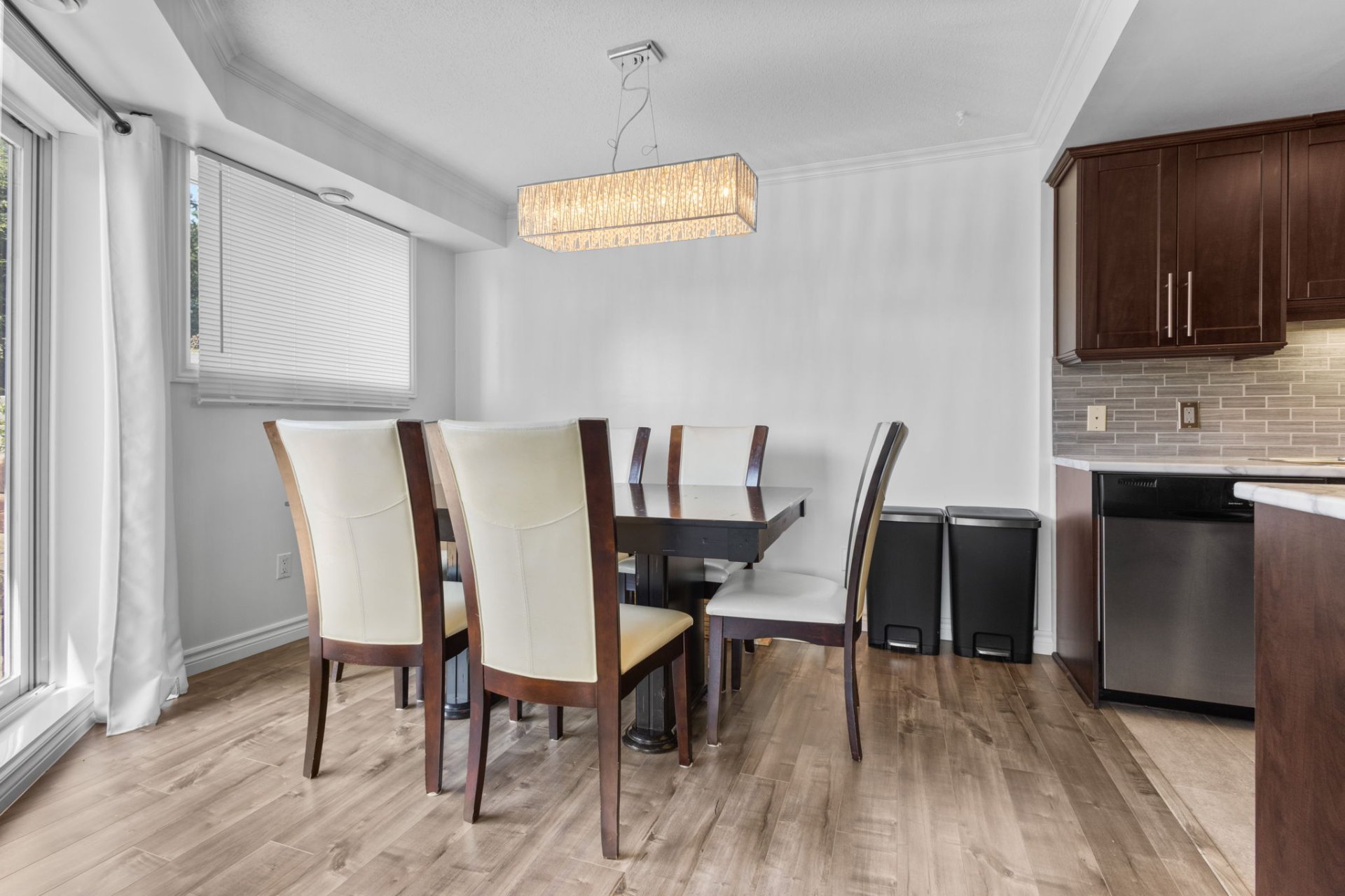 Photo - Salle à manger