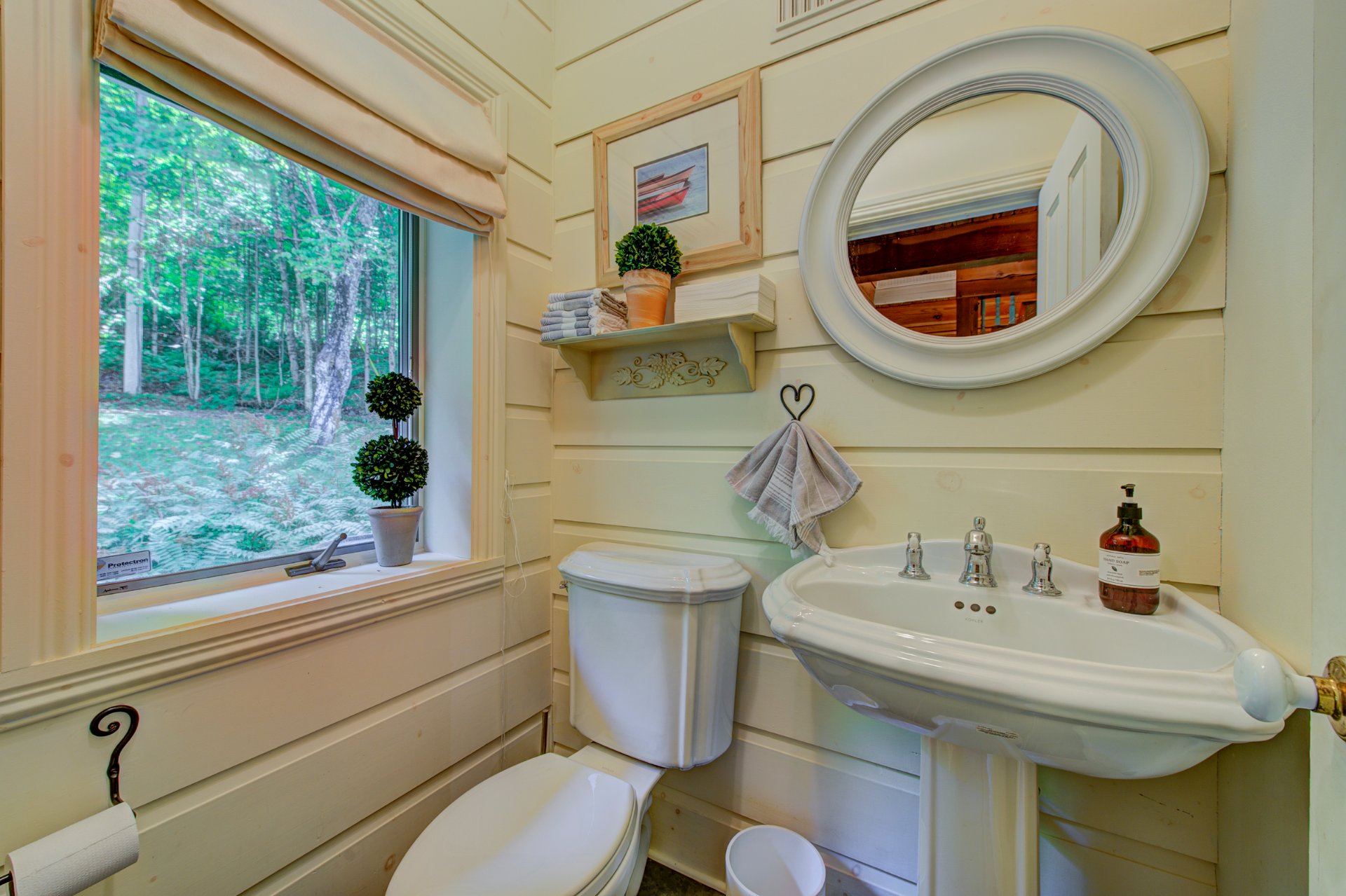 Photo - Washroom