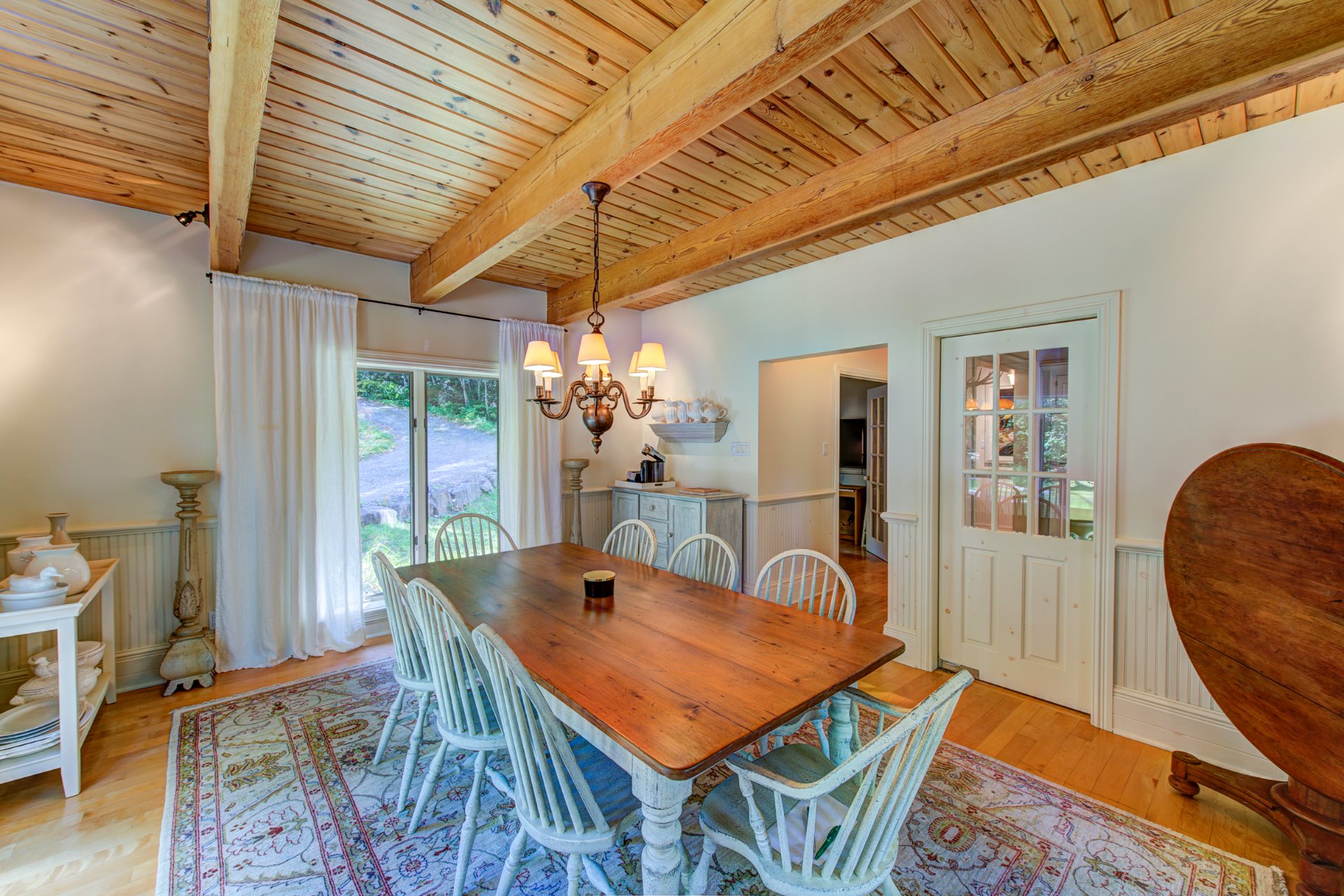 Photo - Dining room