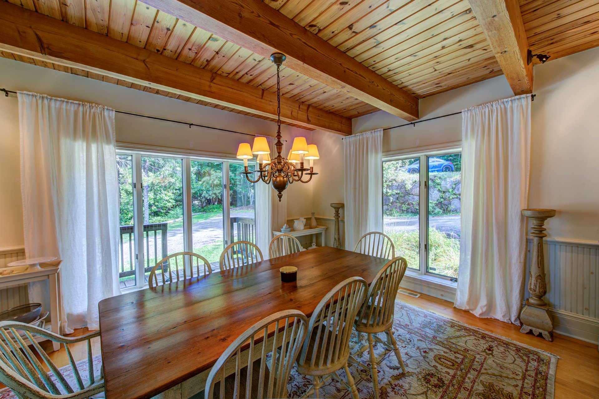 Photo - Dining room