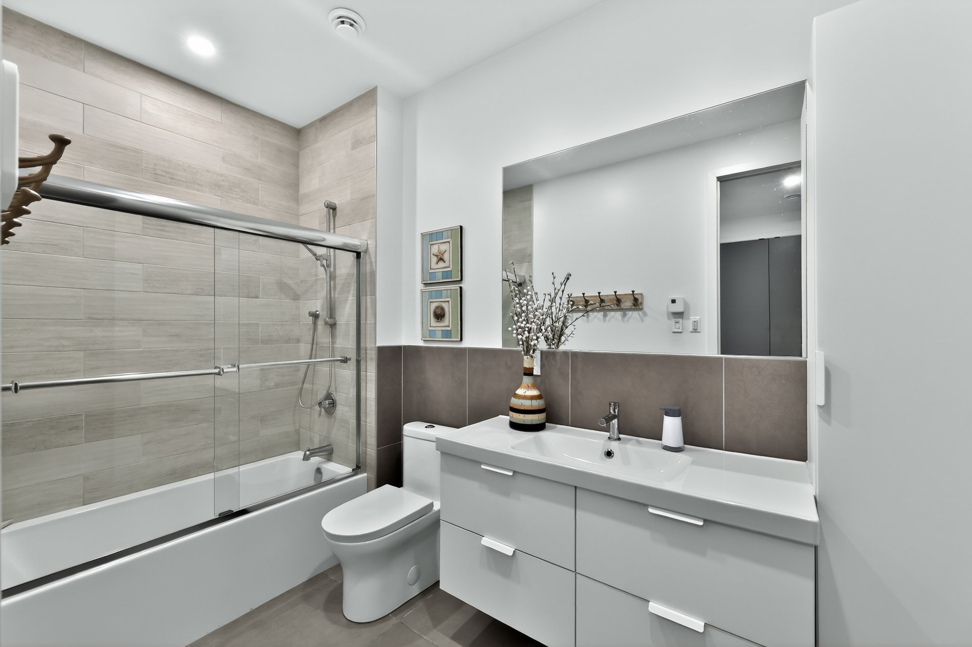 Photo - Bathroom
