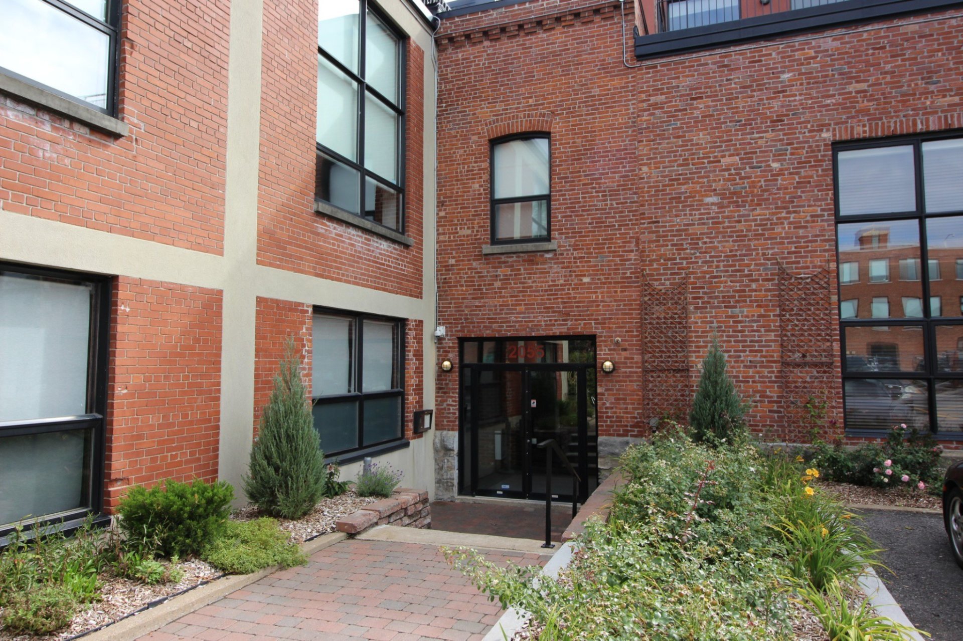 Photo - Frontage