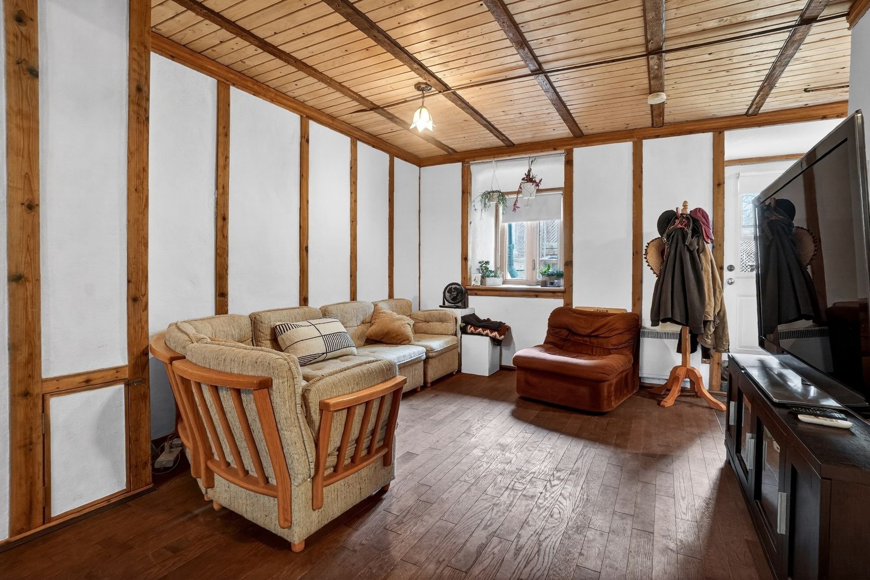 Photo - Salon