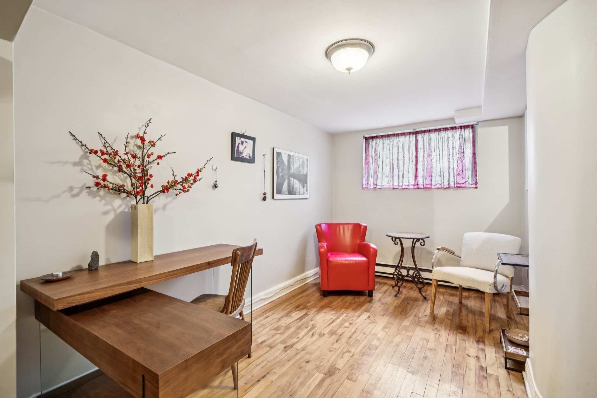 Photo - Salon