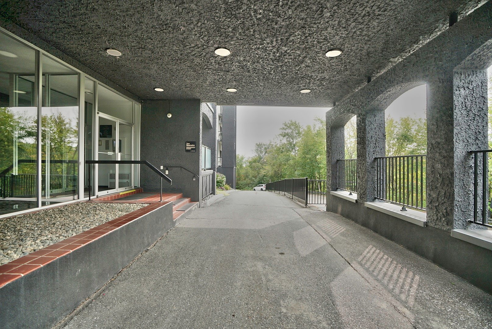 Entrée extérieure
