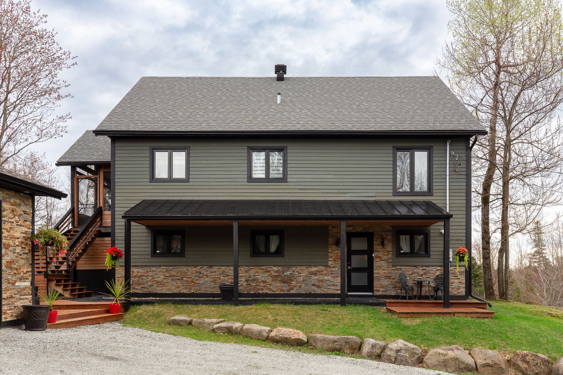 Photo - Frontage