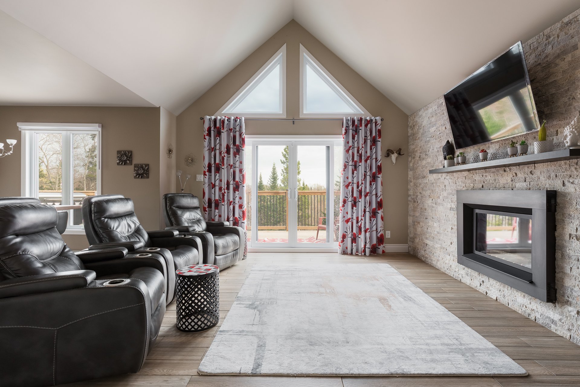 Photo - Living room