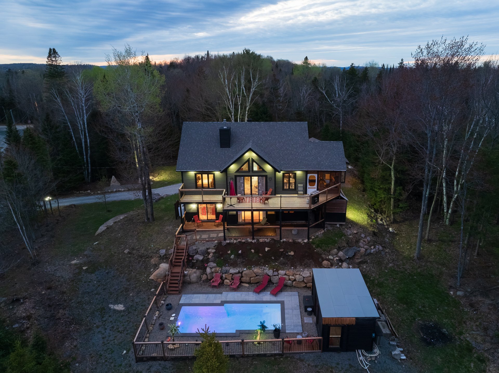 Photo - Exterior