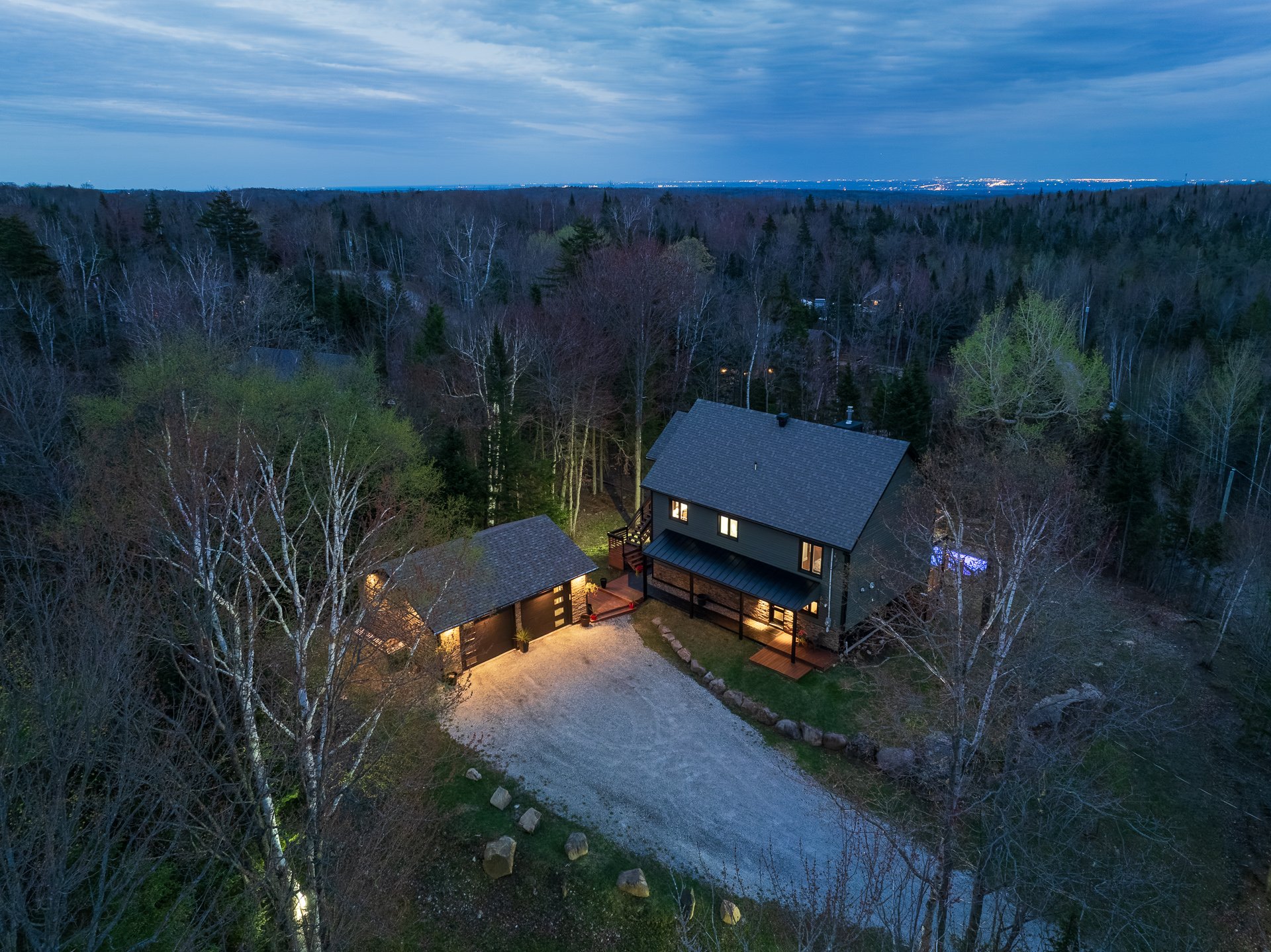 Photo - Overall View