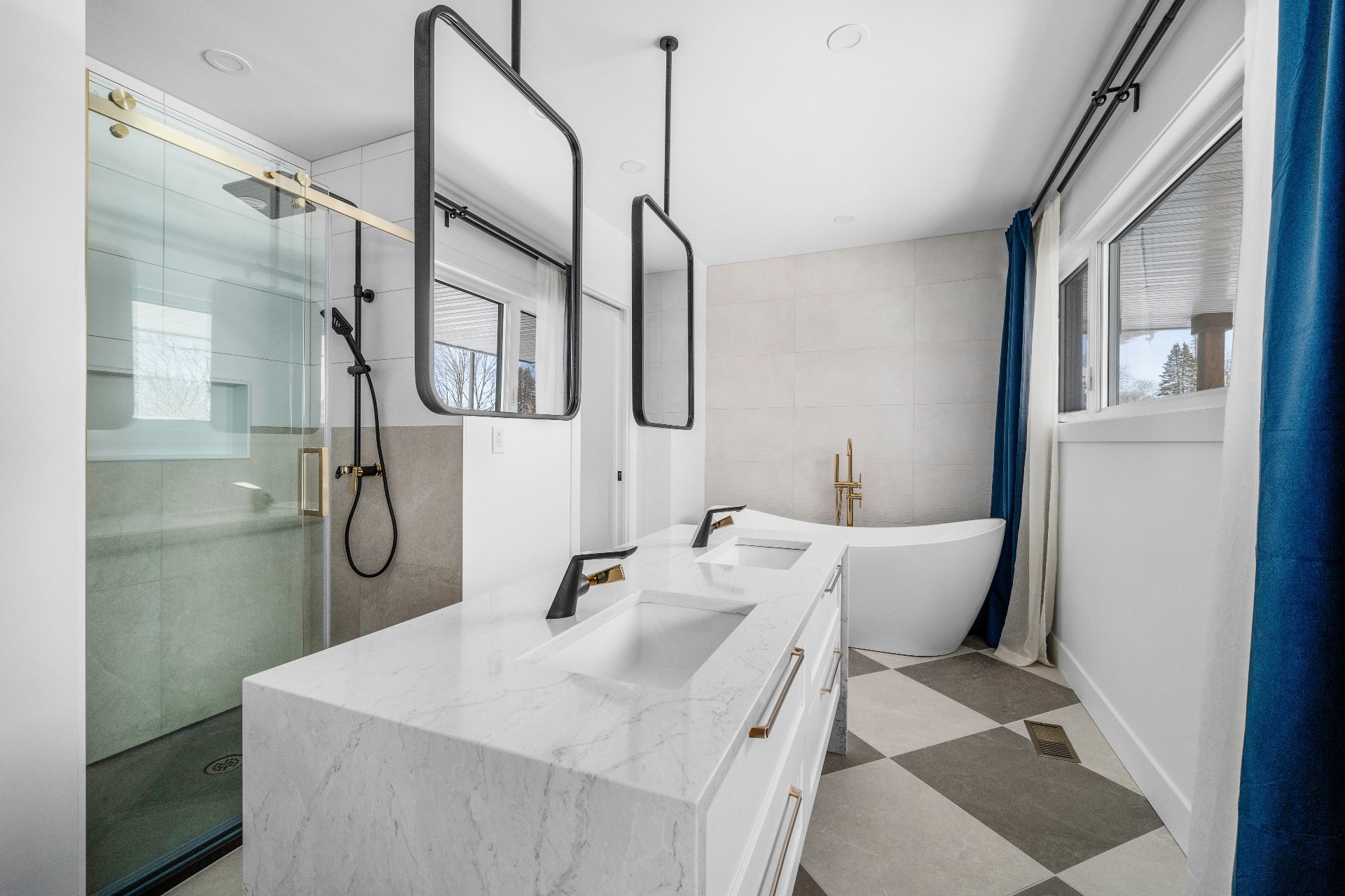 Salle de bains attenante à la CCP