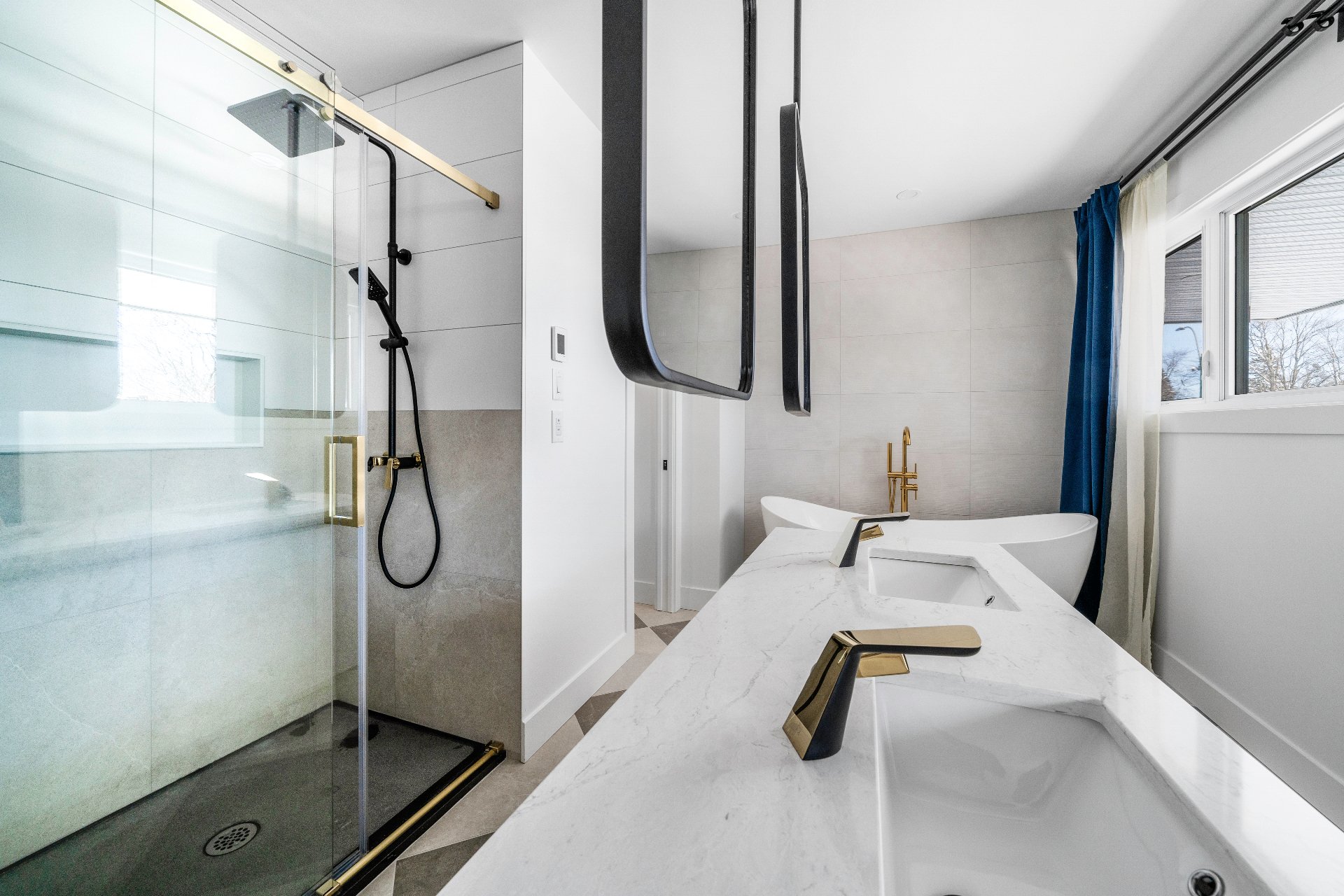 Salle de bains attenante à la CCP