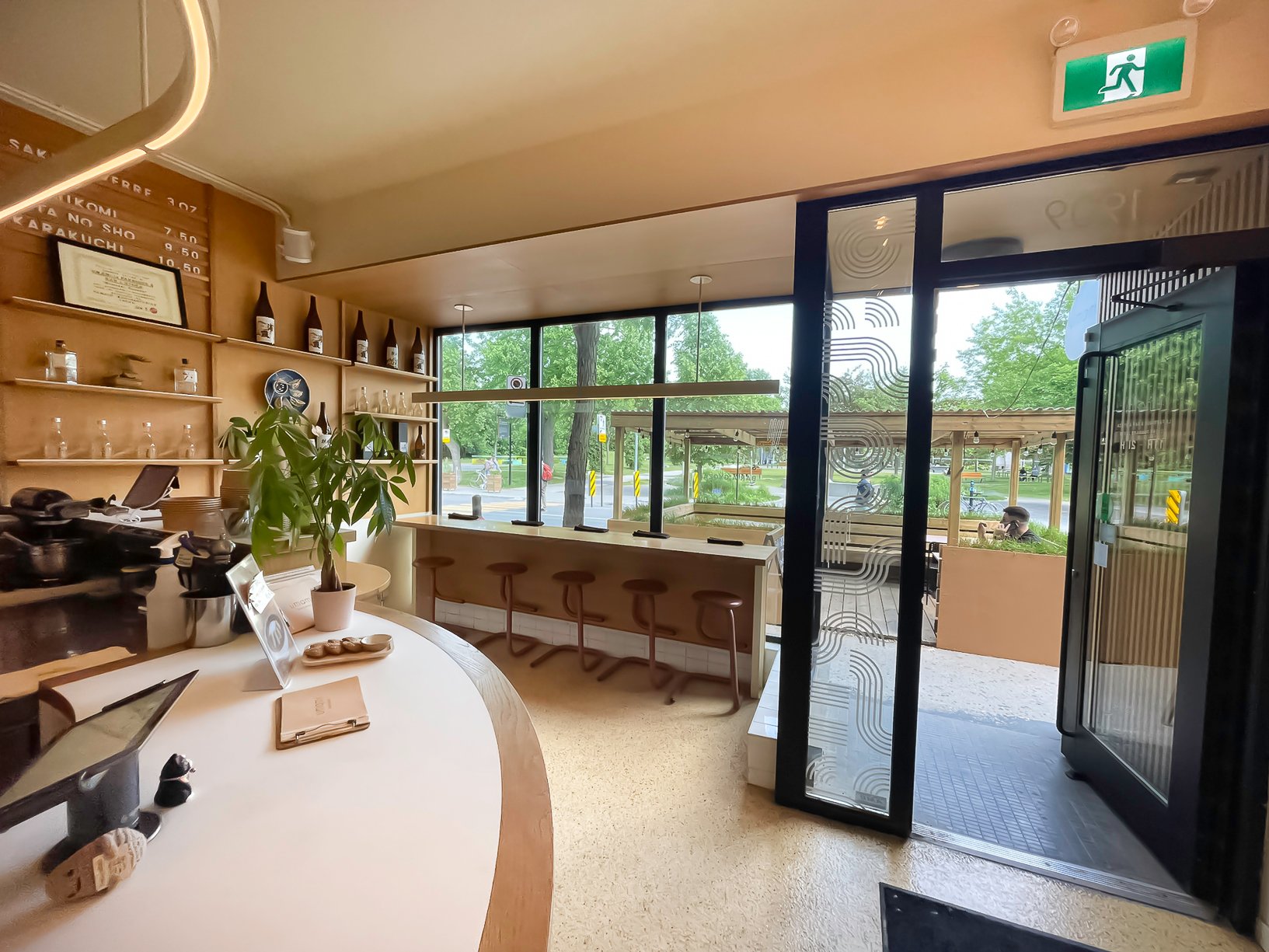 Bar