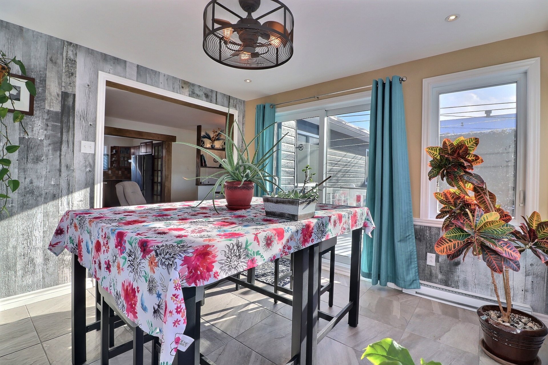 Photo - Salle à manger