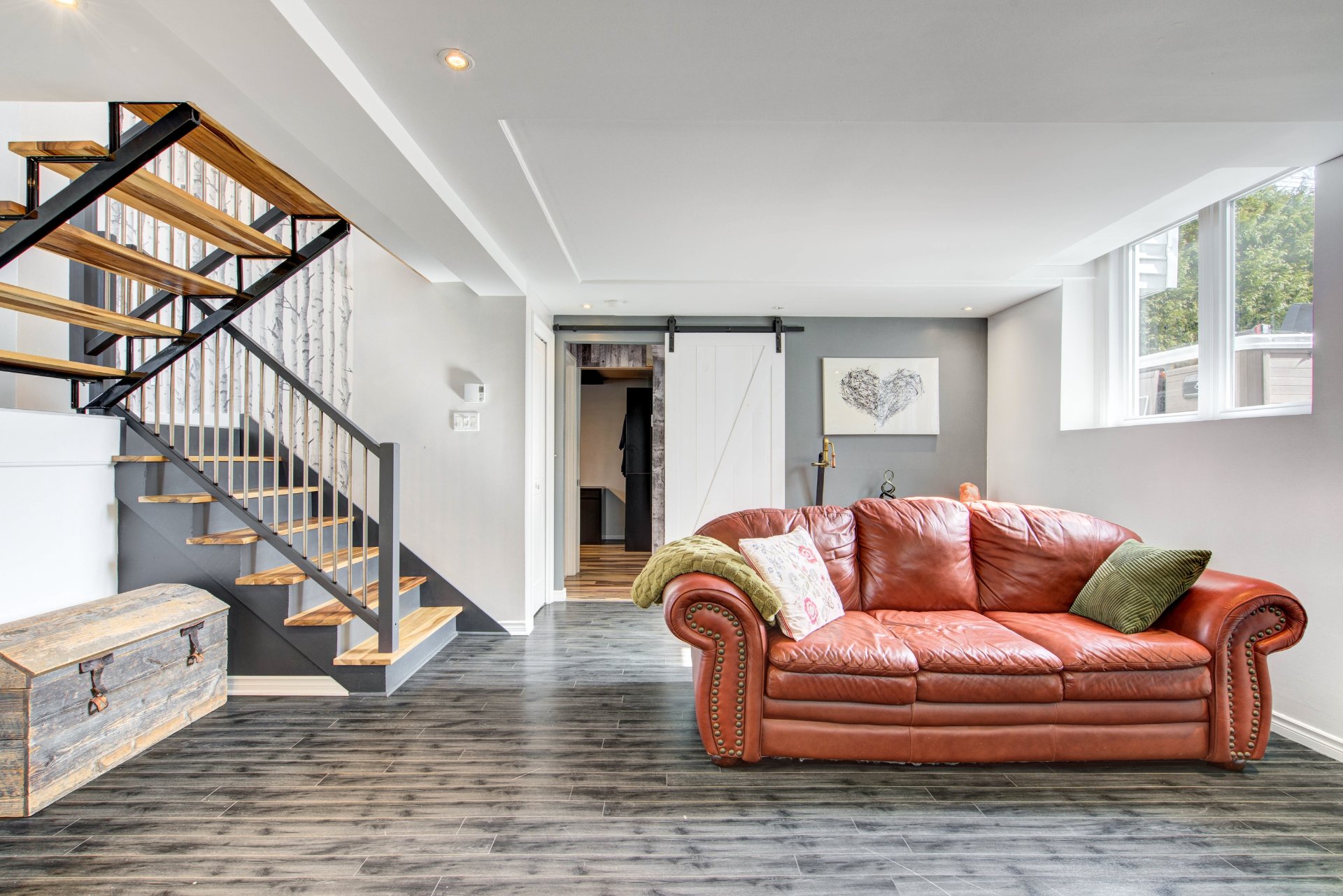 Photo - Family room