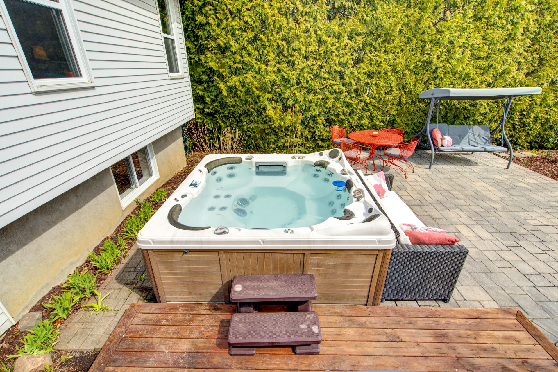 Photo - Hot tub