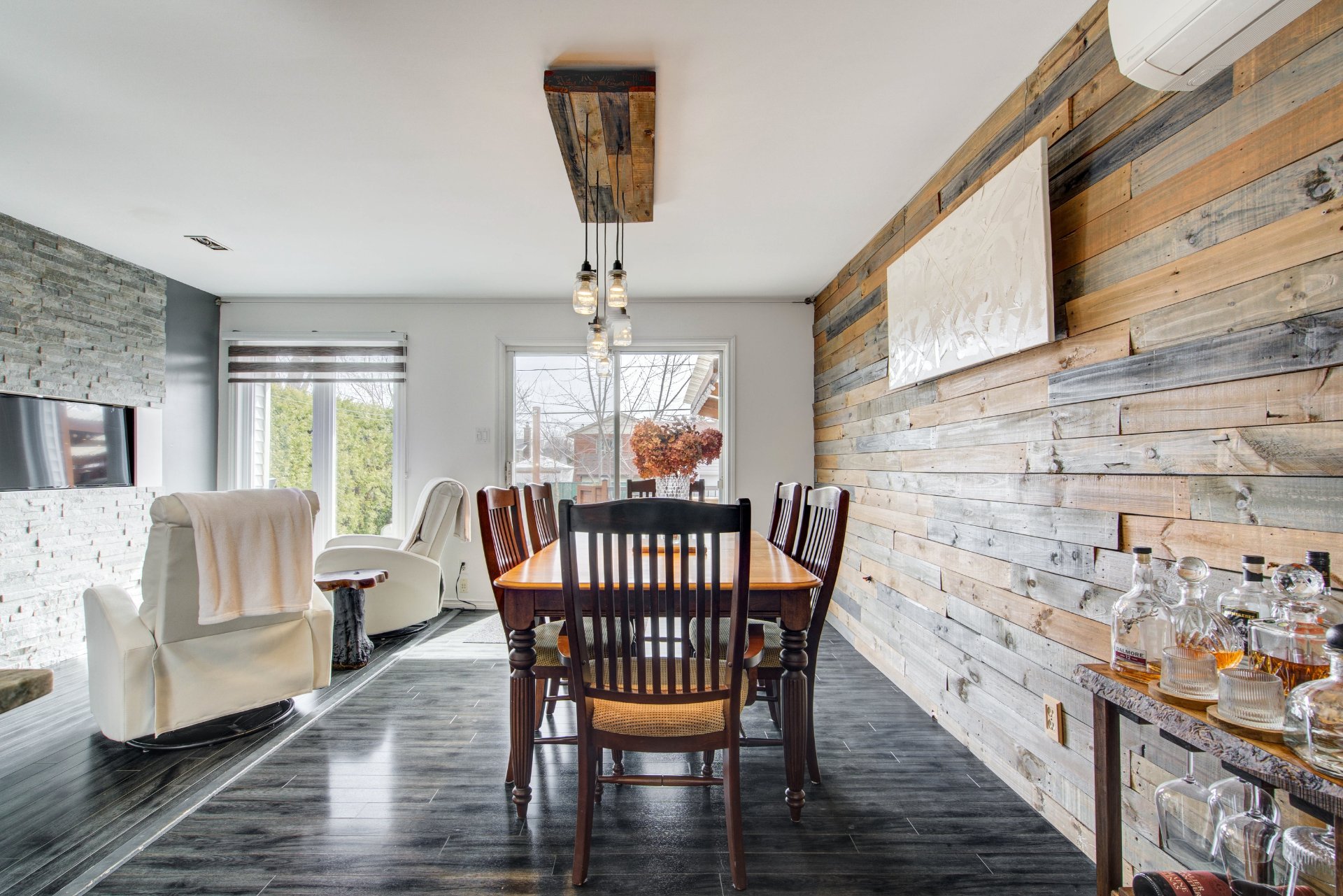 Photo - Dining room