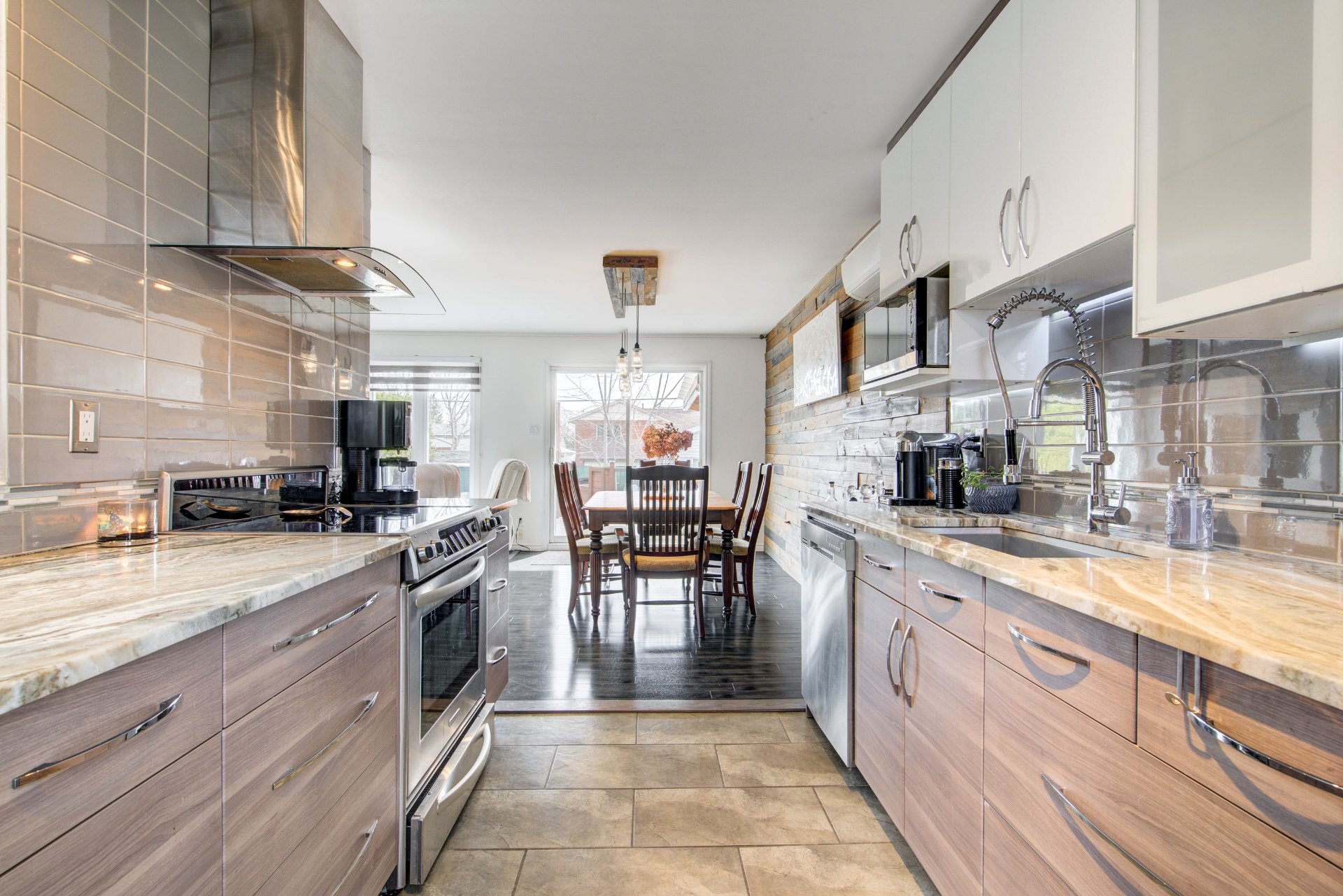 Photo - Kitchen