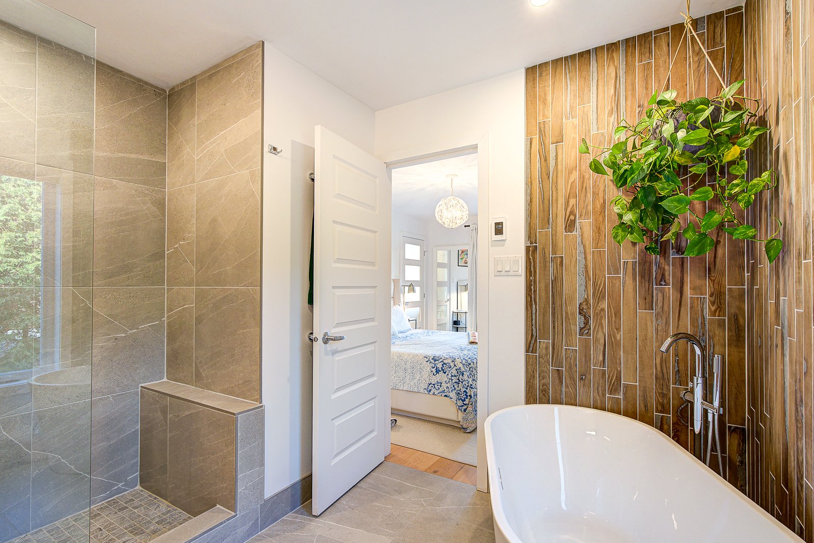 Salle de bains attenante à la CCP