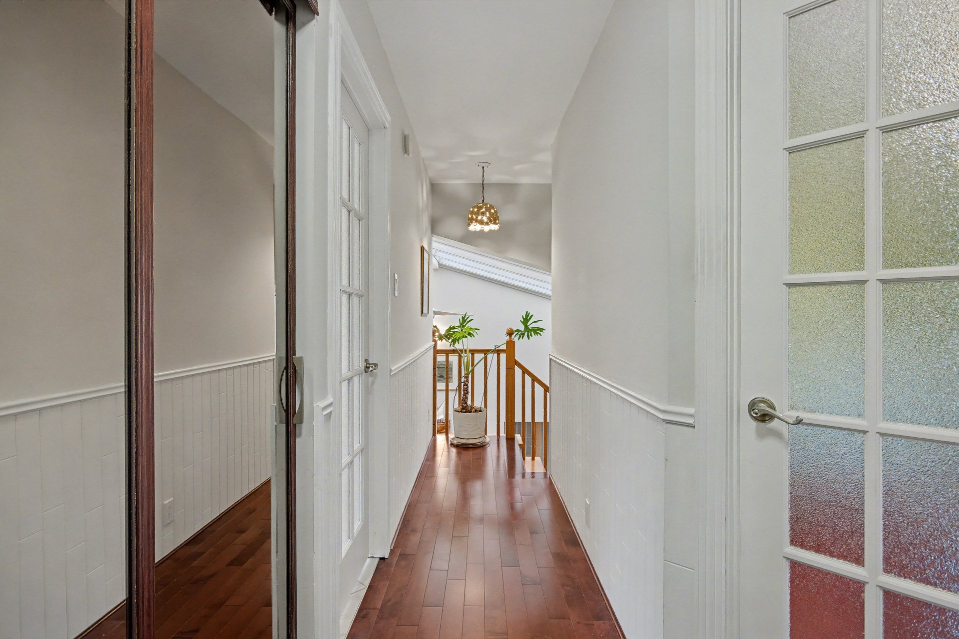 Photo - PASAGEWAY
